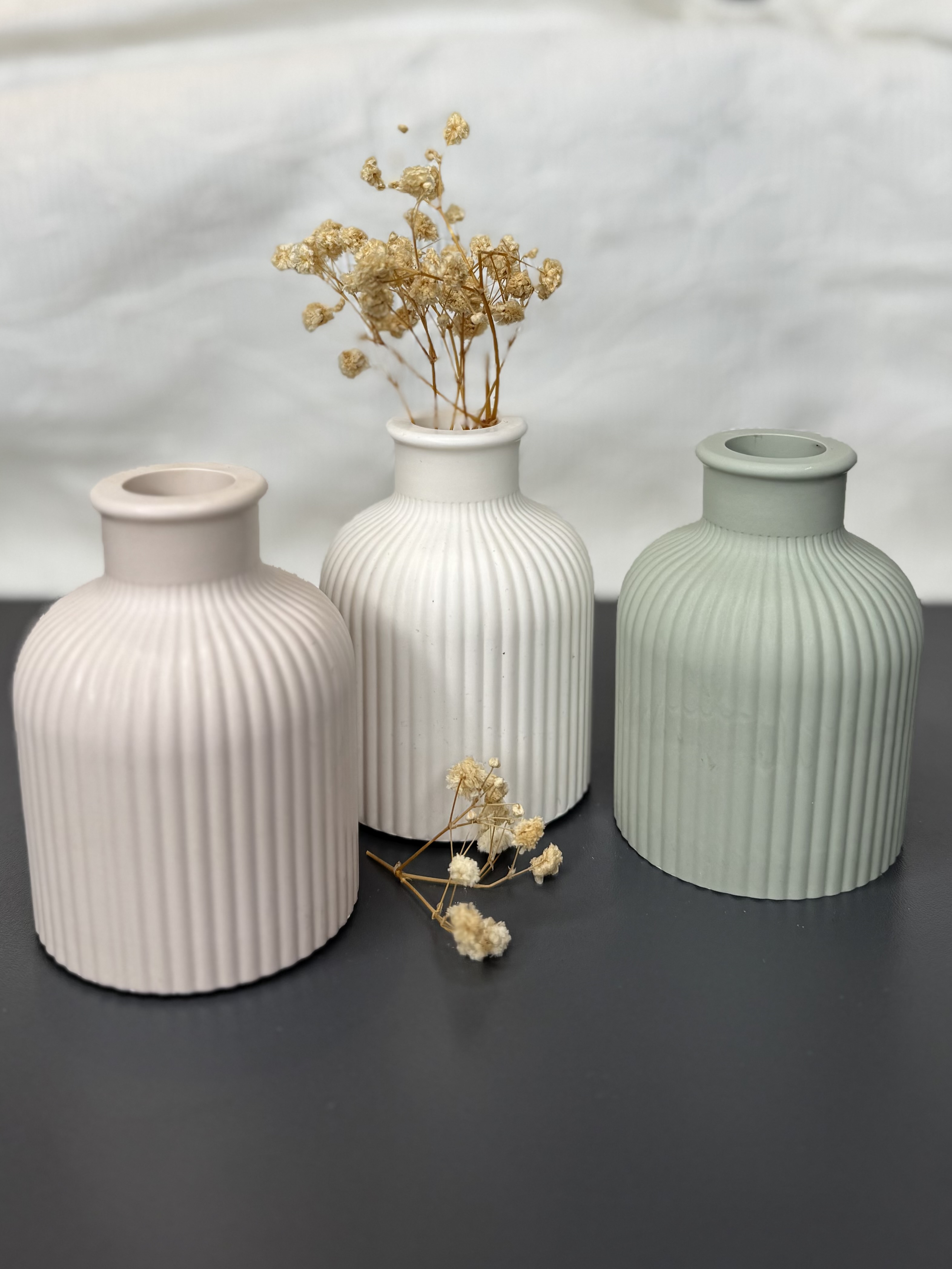 Vase für Trockenblumen in verschiedenen Ausführungen