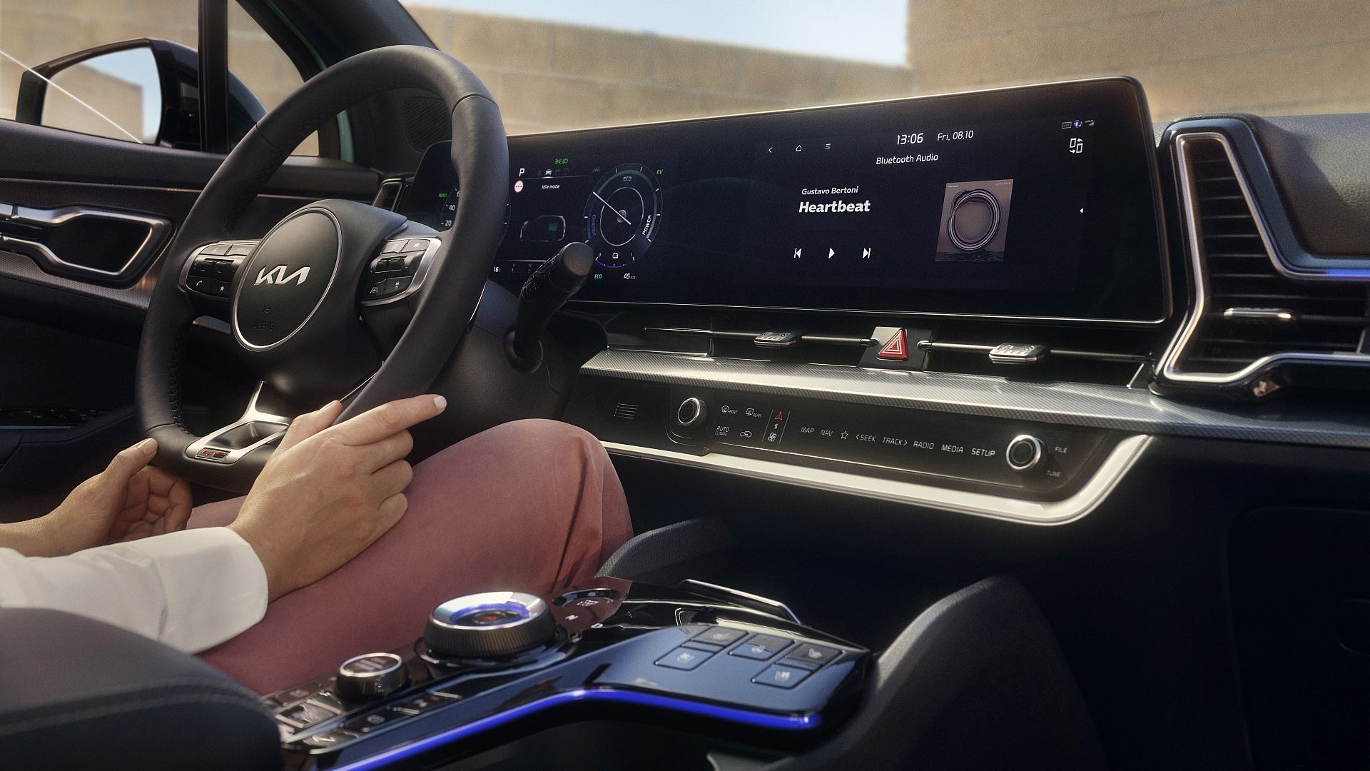 Kia ccNC (connected car Navigation Cockpit) Lietuvos ir Europos navigacijos žemėlapių + programinės įrangos atnaujinimas – 2025 m. USB/HDD