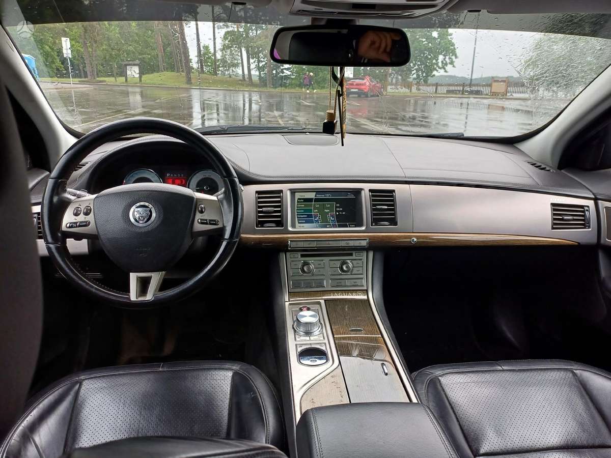Jaguar XF, XK Lietuvos ir Europos navigacijos žemėlapių atnaujinimas – 2017 DVD diskas