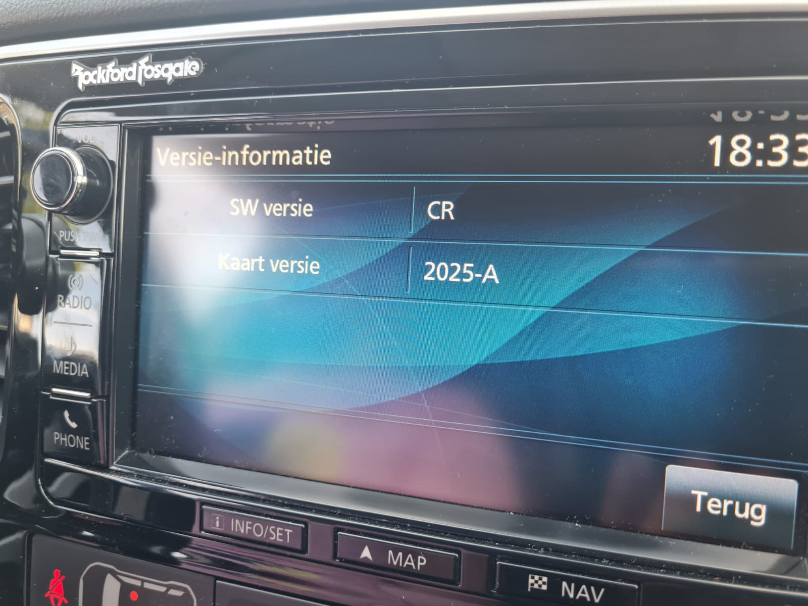 Peugeot 4008 (P-11 ir P-12) MMCS Lietuvos ir Europos navigacijos žemėlapių atnaujinimas – 2025/26 SD kortelė