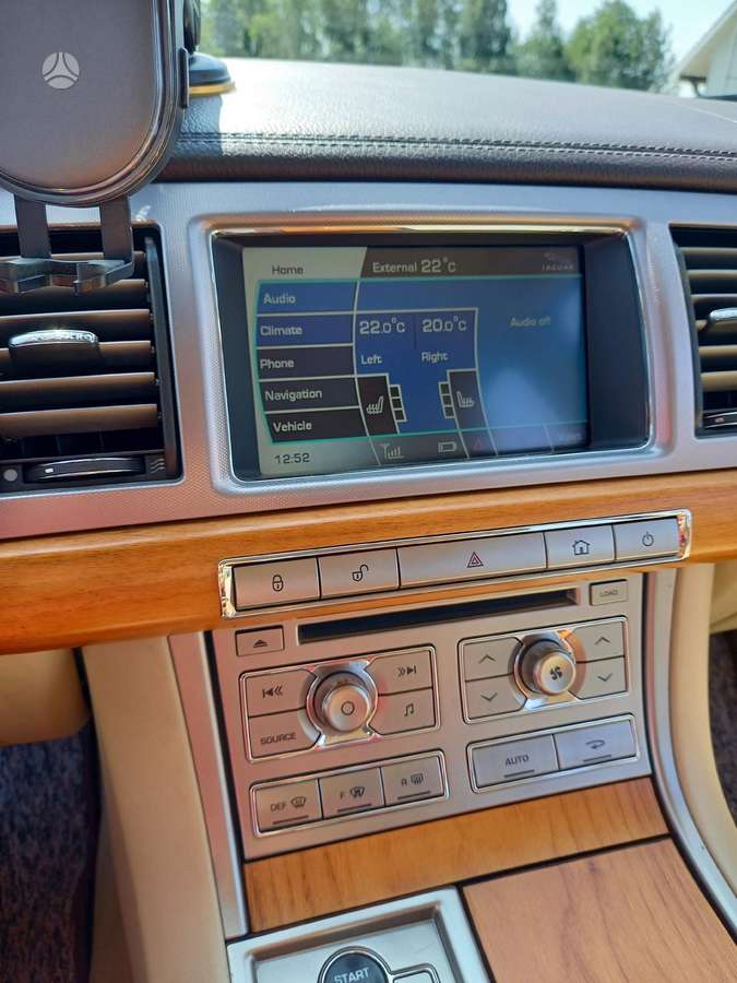 Jaguar XF, XK Lietuvos ir Europos navigacijos žemėlapių atnaujinimas – 2017 DVD diskas