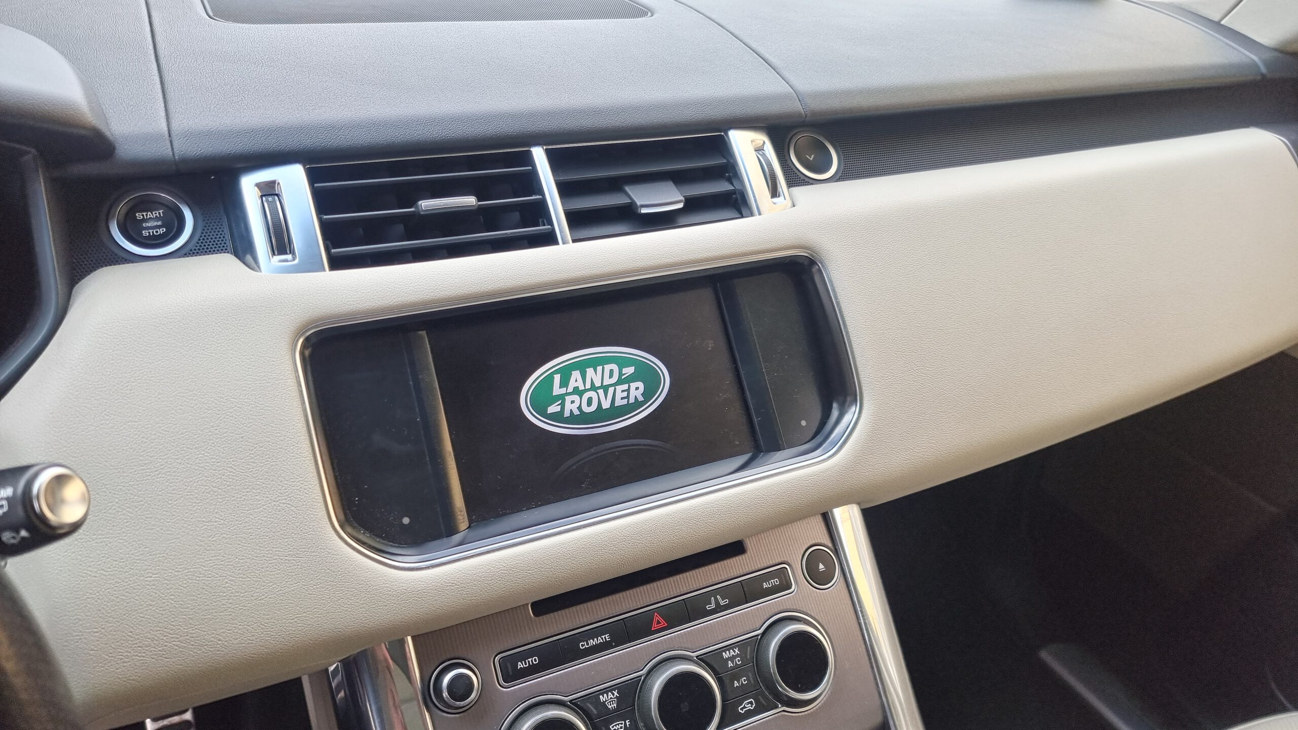 Land Rover Gen 2.1 InControl Touch Plus Lietuvos ir Europos navigacijos žemėlapių atnaujinimas – 2020/2021 USB/HDD