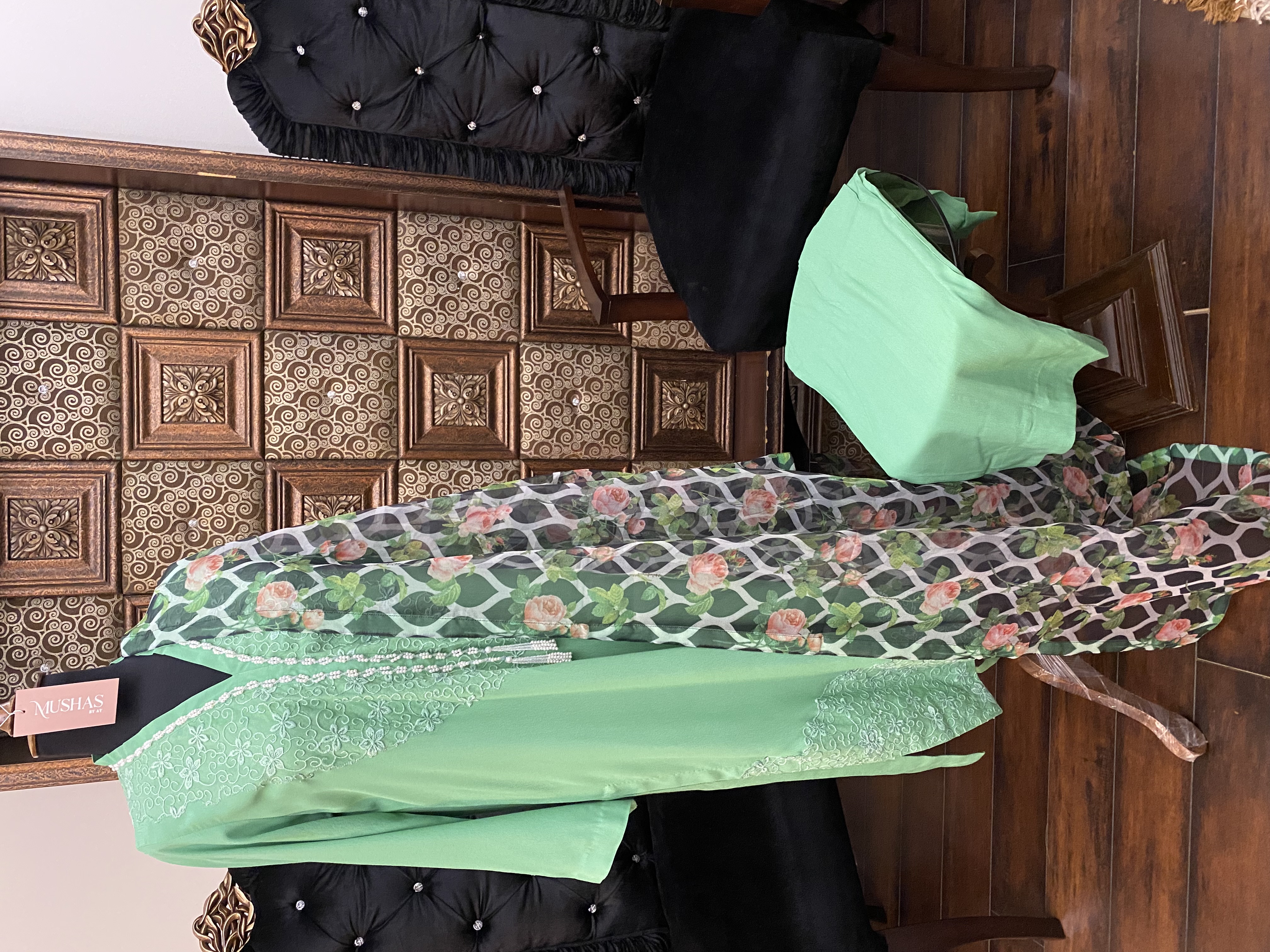 M143- Lace Appliqued 3 Pcs Dress