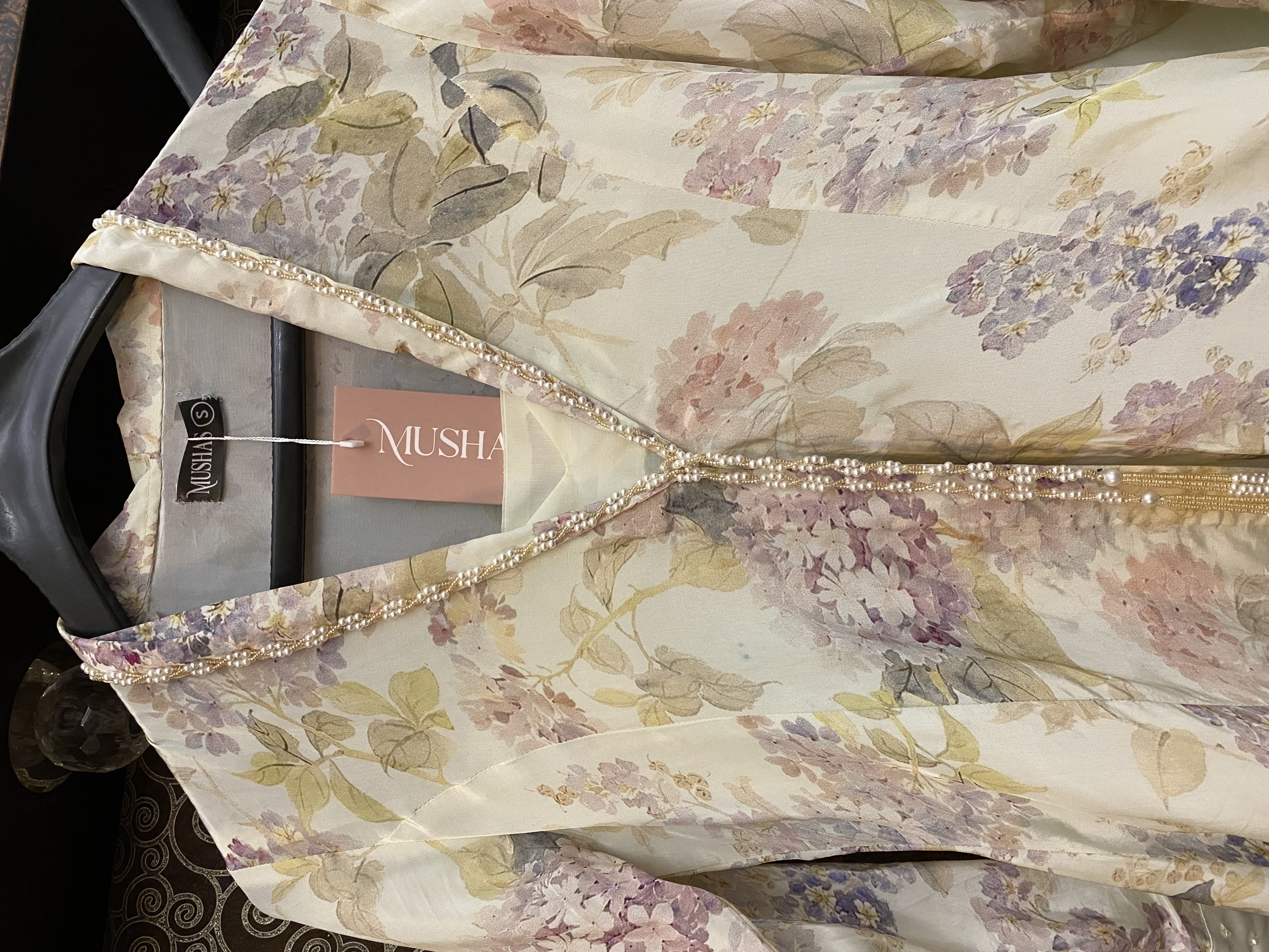 M128- Western Printed Jacket Style