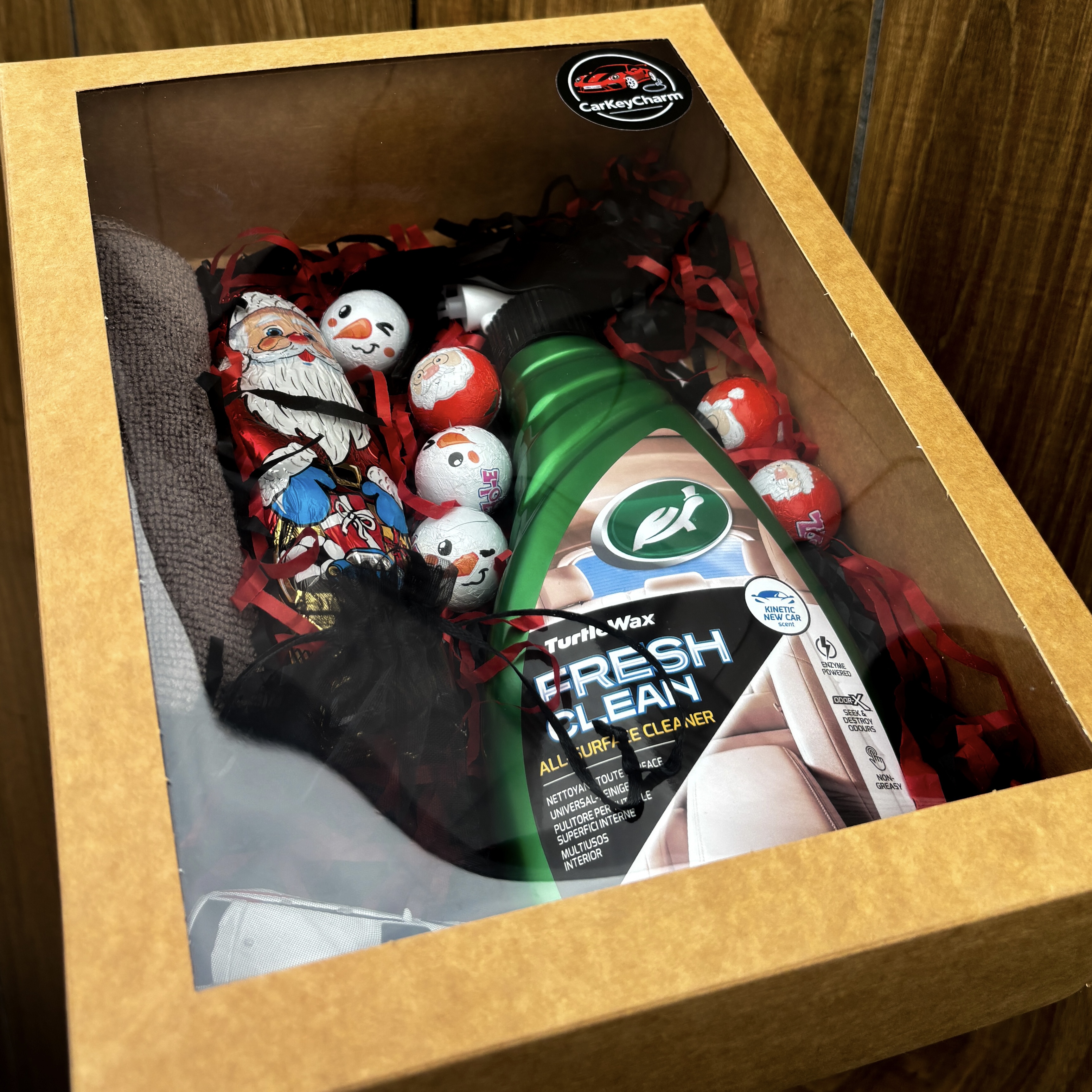 Dovanų rinkinys automobilio salono valymui 