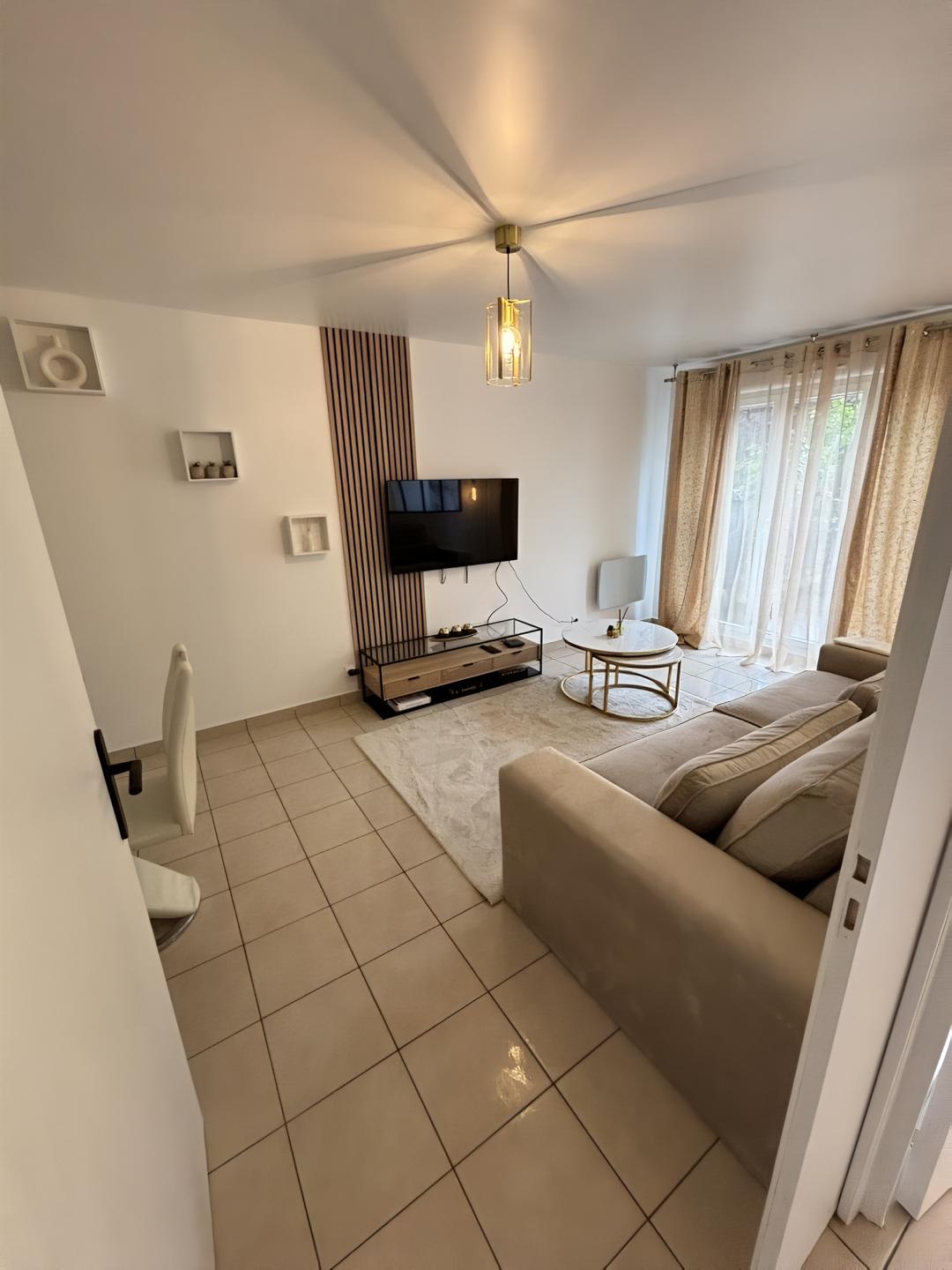 Appartement F2, Massy (91)