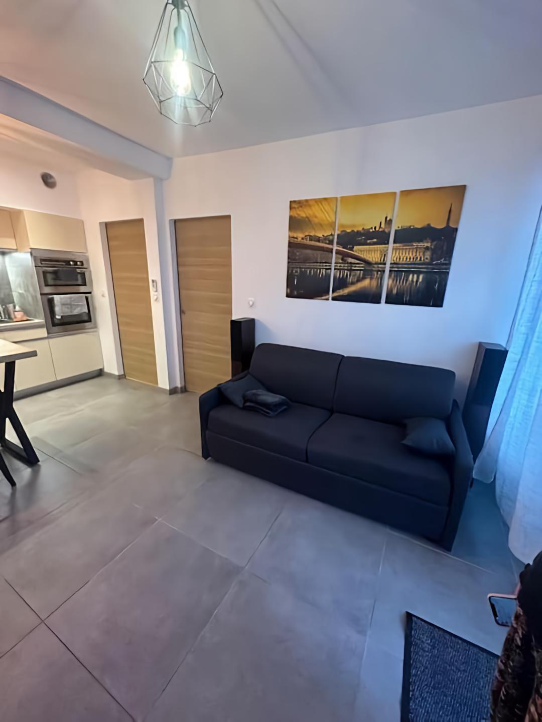 Studio meublé 32m2 dans le18e (Montmartre, La Chapelle)