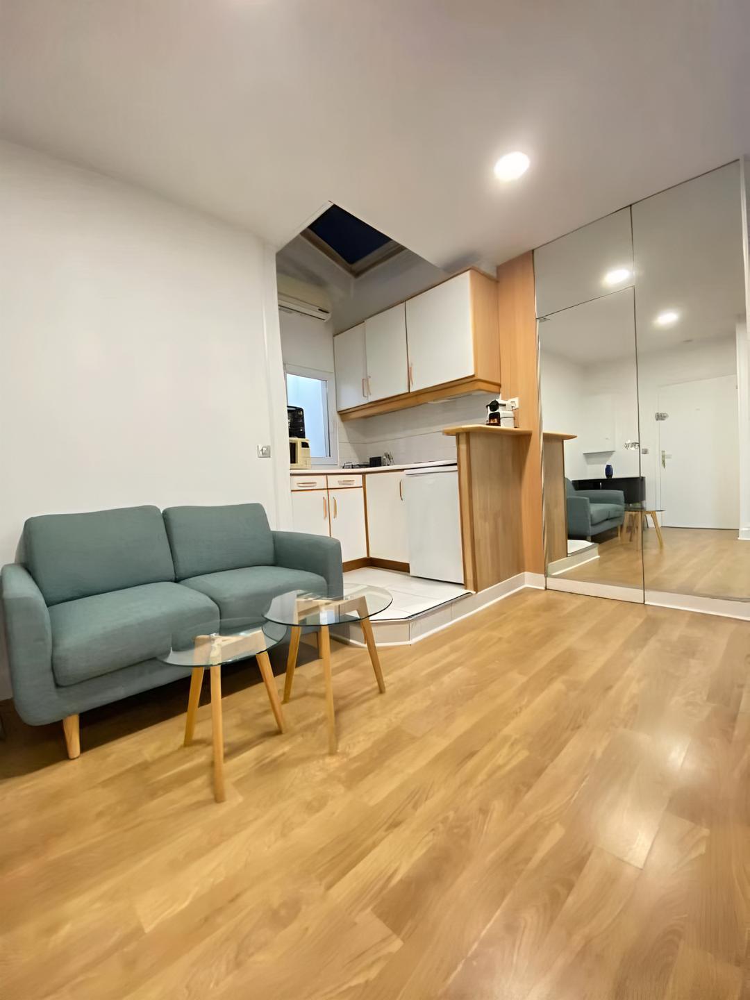 Studio meublé à Montreuil