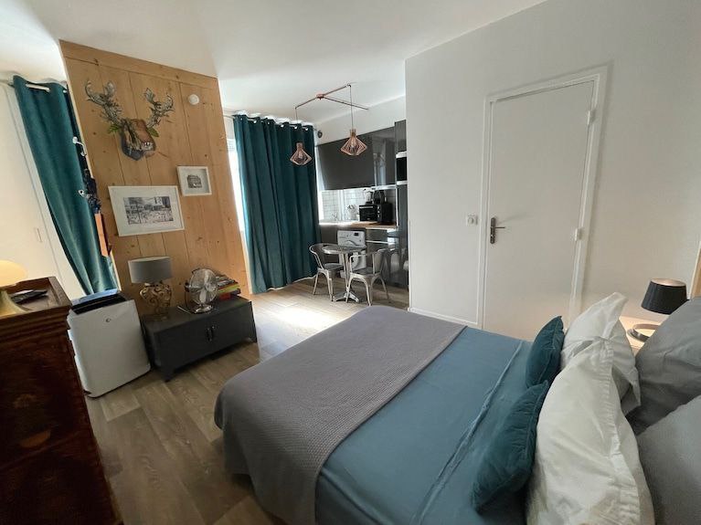 Studio meublé à Paris dans le 11eme