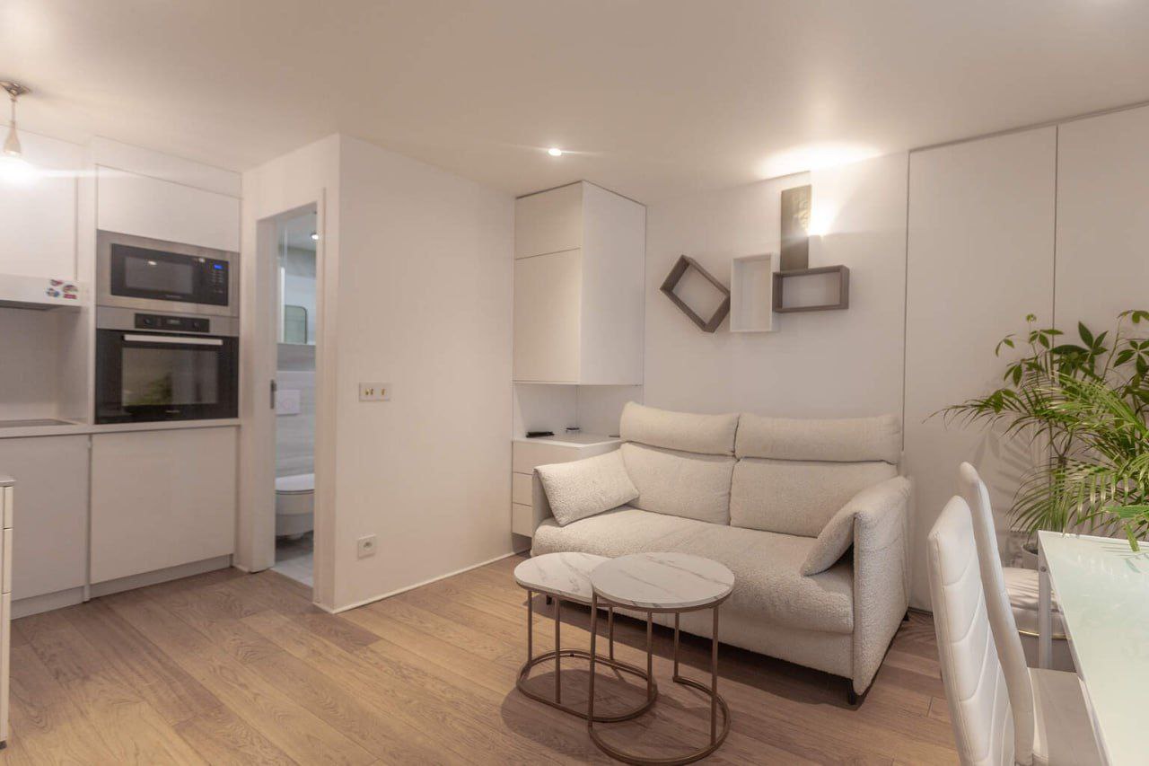 🏠 1-Bedroom High-End Apartment for Rent | Paris 8th District (PI #4423)