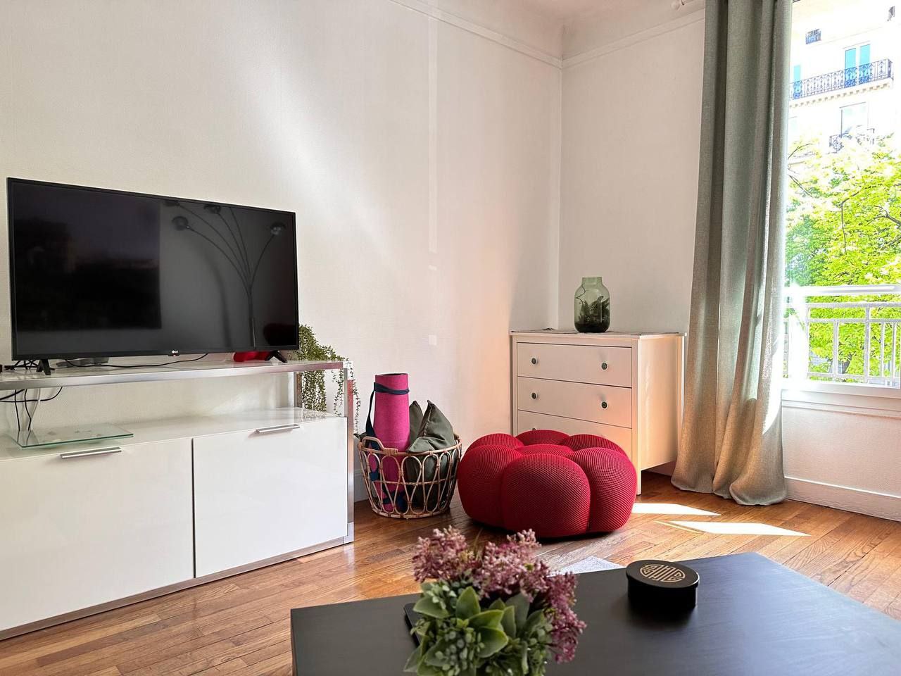 Location: 5 Avenue Mac Mahon, Paris 75017