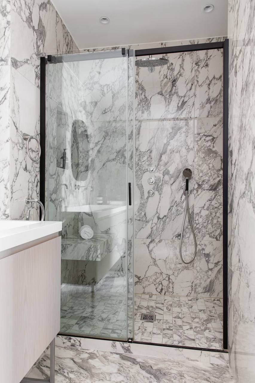 Location: Rue de Berri – Paris 8ᵉ (75008)