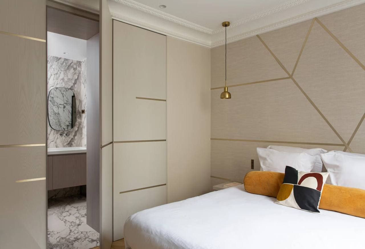 Location: Rue de Berri – Paris 8ᵉ (75008)