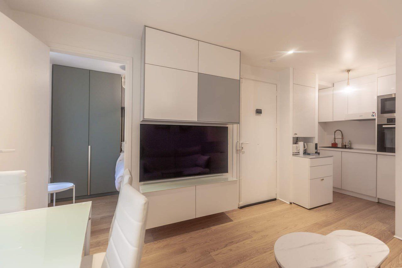 🏠 1-Bedroom High-End Apartment for Rent | Paris 8th District (PI #4423)