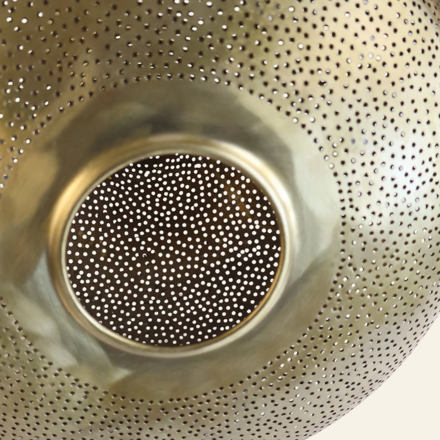 Lustre en cuivre martelé artisanal – Modèle 38 cm