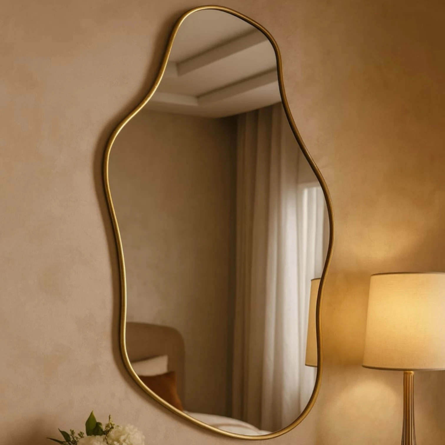 Miroir organique en cuivre – 70 × 50 cm