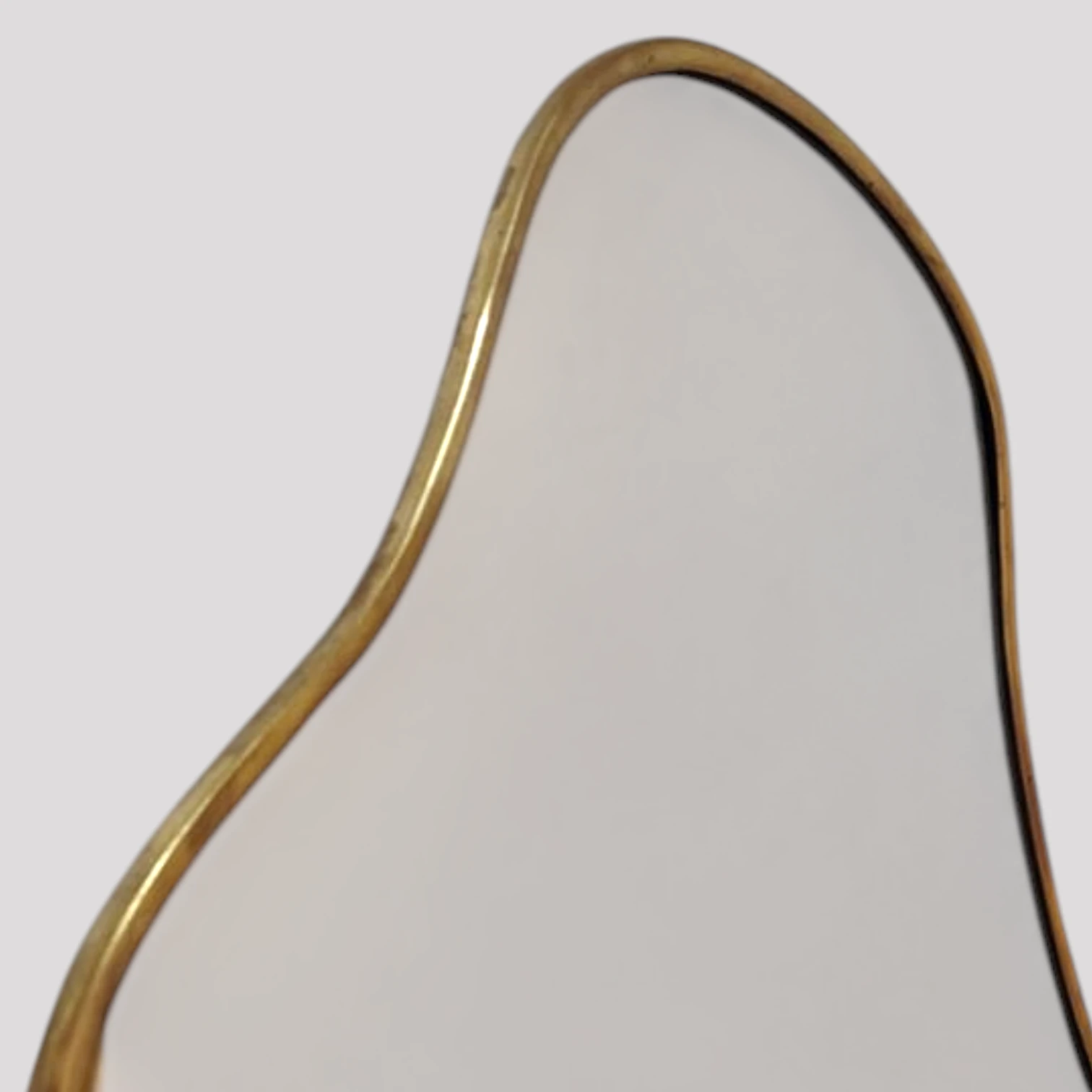 Miroir organique en cuivre – 70 × 50 cm