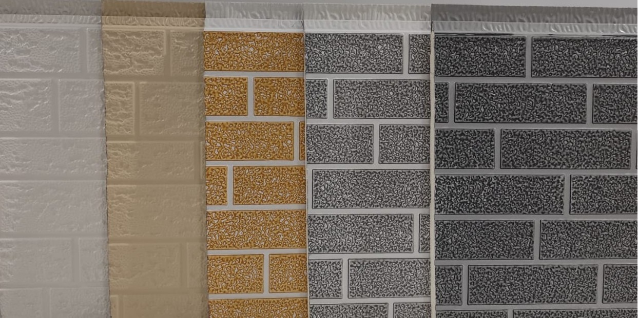  الواح تكسيات بانل  بطابع ثلاث خطوط نقش مبزر لون بيج SP-5