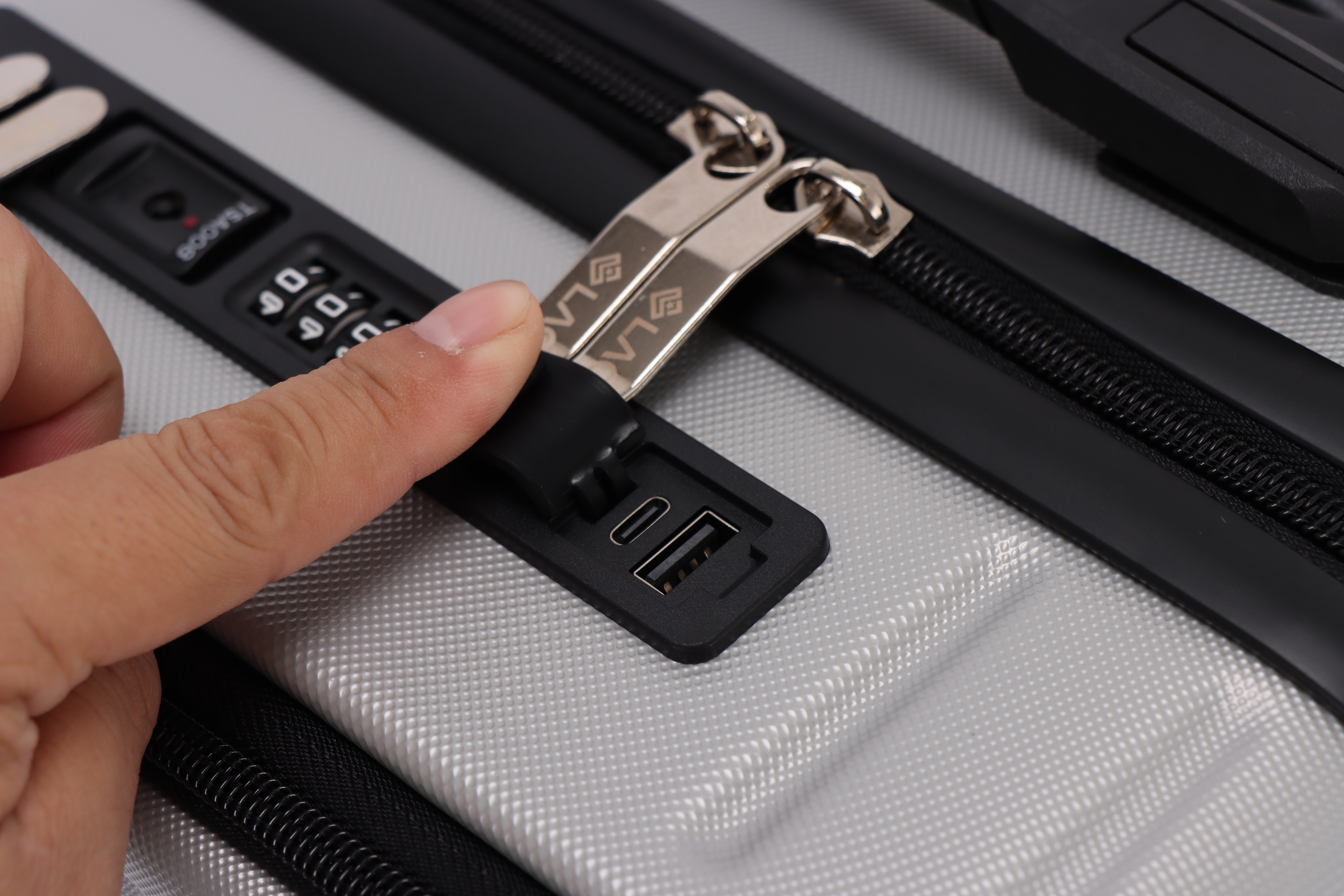 3-Piece Luggage Set – Hardshell ABS Suitcases with Spinner Wheels, Built-In TSA Combination Lock, Aluminum Handle, 20” Carry-On with USB & Type-C Ports and Front Laptop Pocket, Expandable 24” & 28” Checked Bags (Silver)