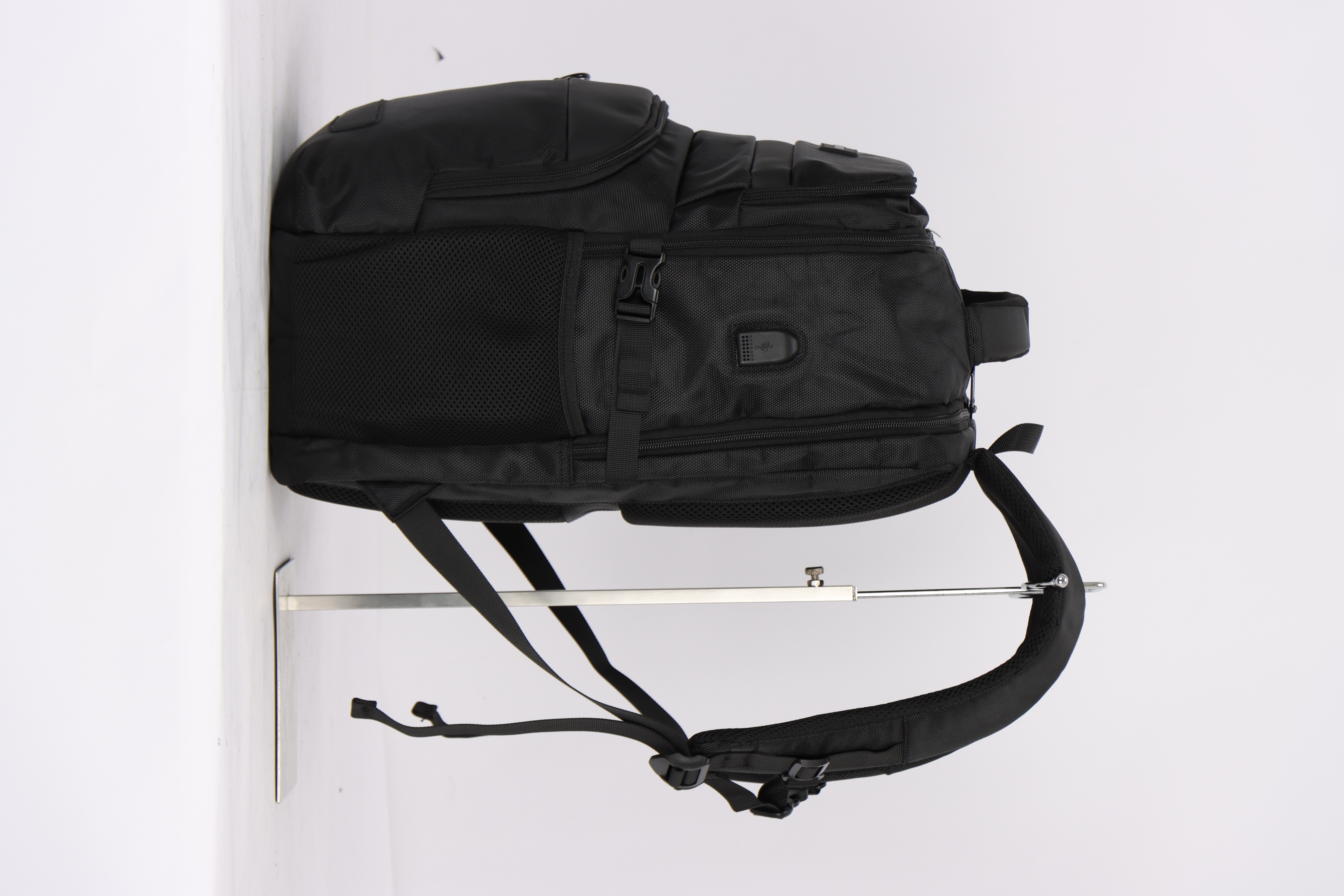 LACHIN Travel Laptop Backpack – Slim, Water-Resistant Anti-Theft Bag with USB Charging Port, Fits 15.6" Laptop, Durable 1610D Polyester, Built-in Keychain – Business, School & College Backpack for Men and Women (Black)