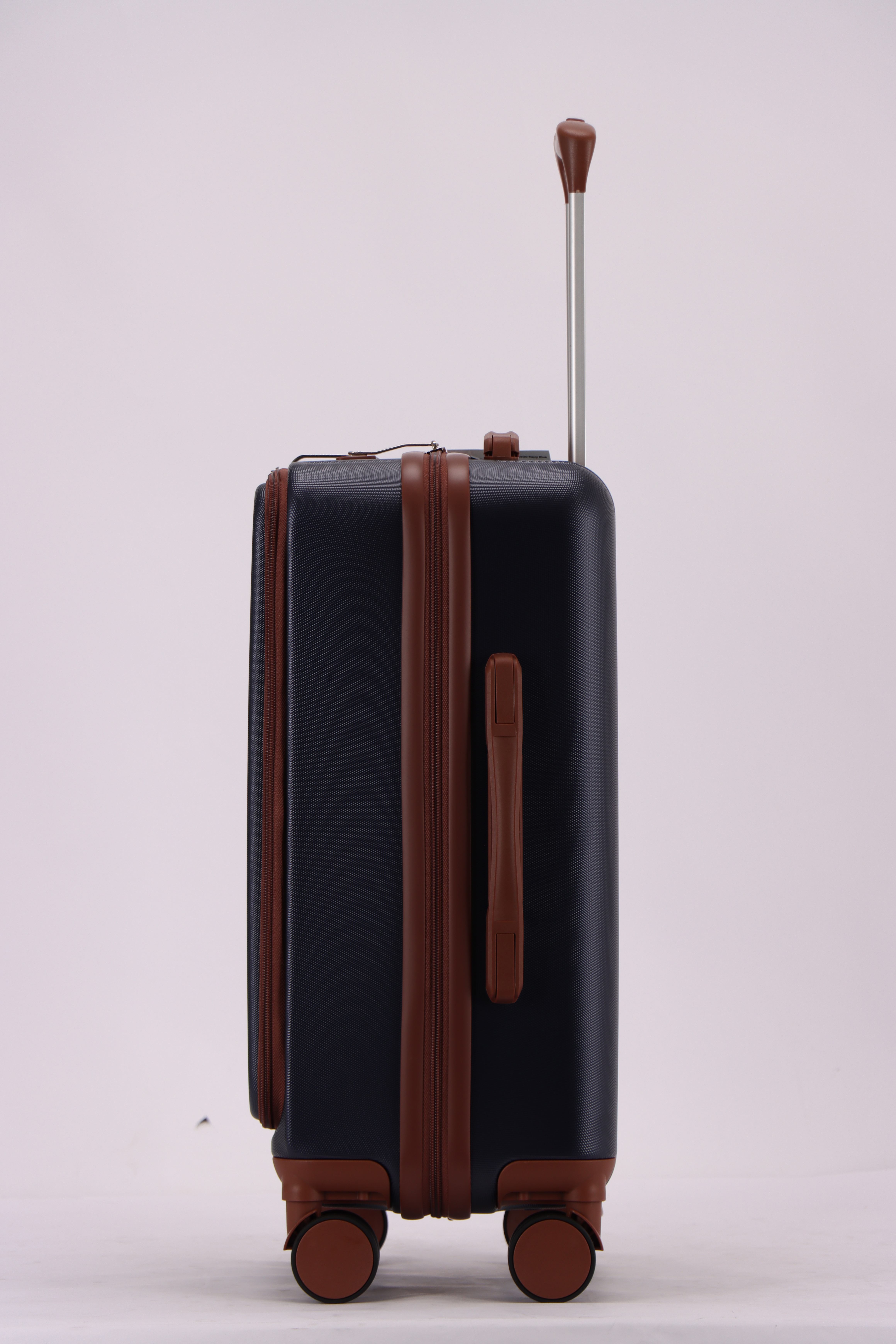20 inch Carry-On in NAVY BLUE