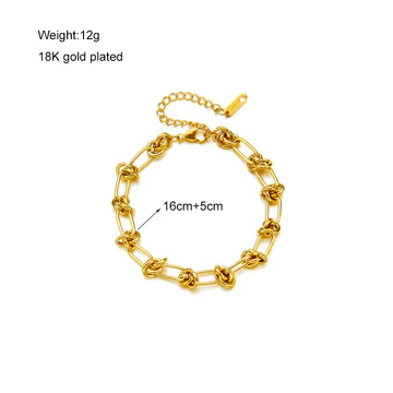 Elegant Gold Knot Bracelet
