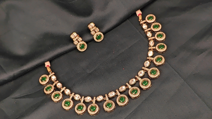 Green Stone Choker Set