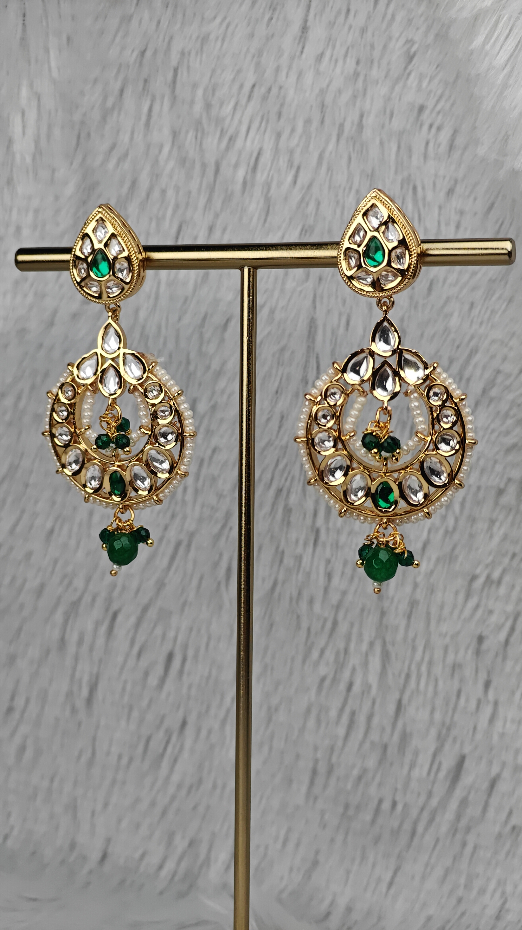 Emerald Teardrop Kundan Chandbalis with Pearl Detailing