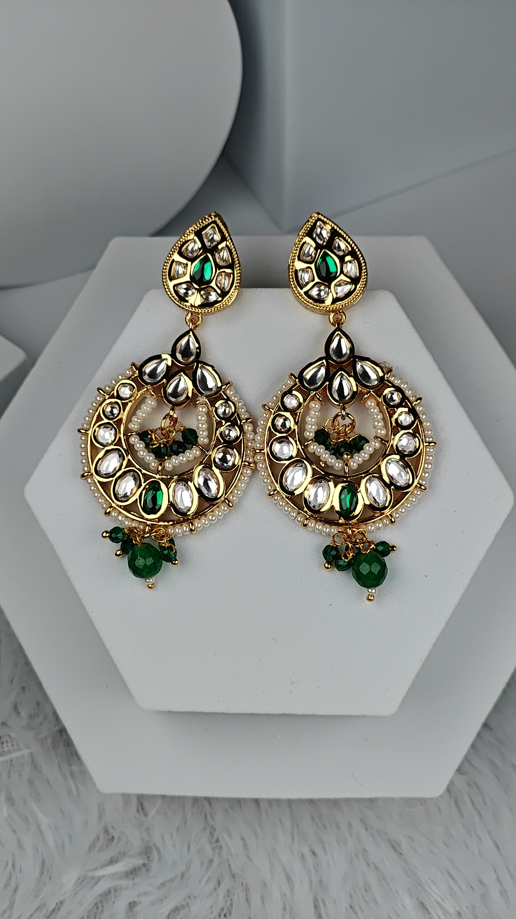 Emerald Teardrop Kundan Chandbalis with Pearl Detailing