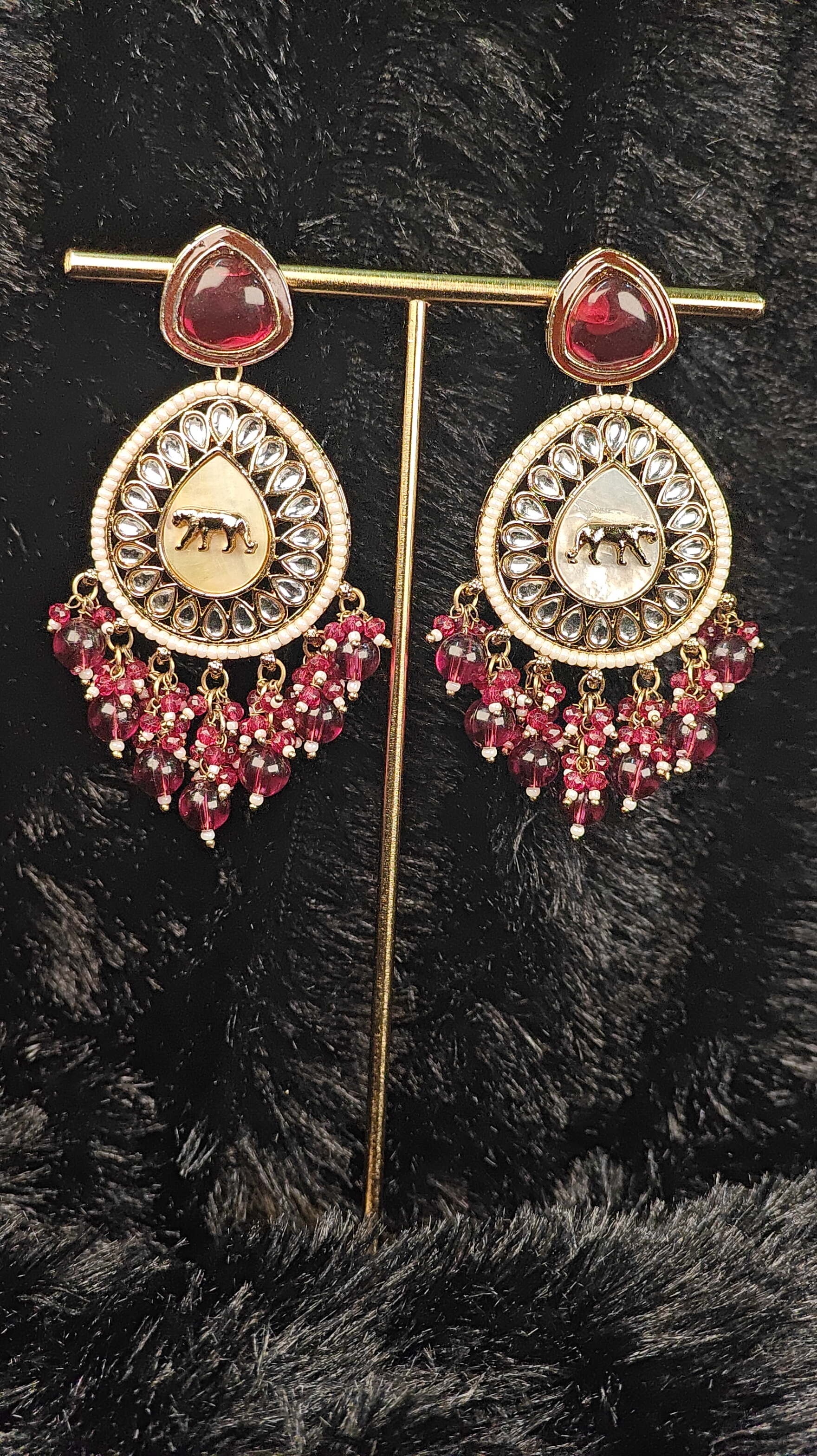 Regal Leopard Motif Kundan Earrings