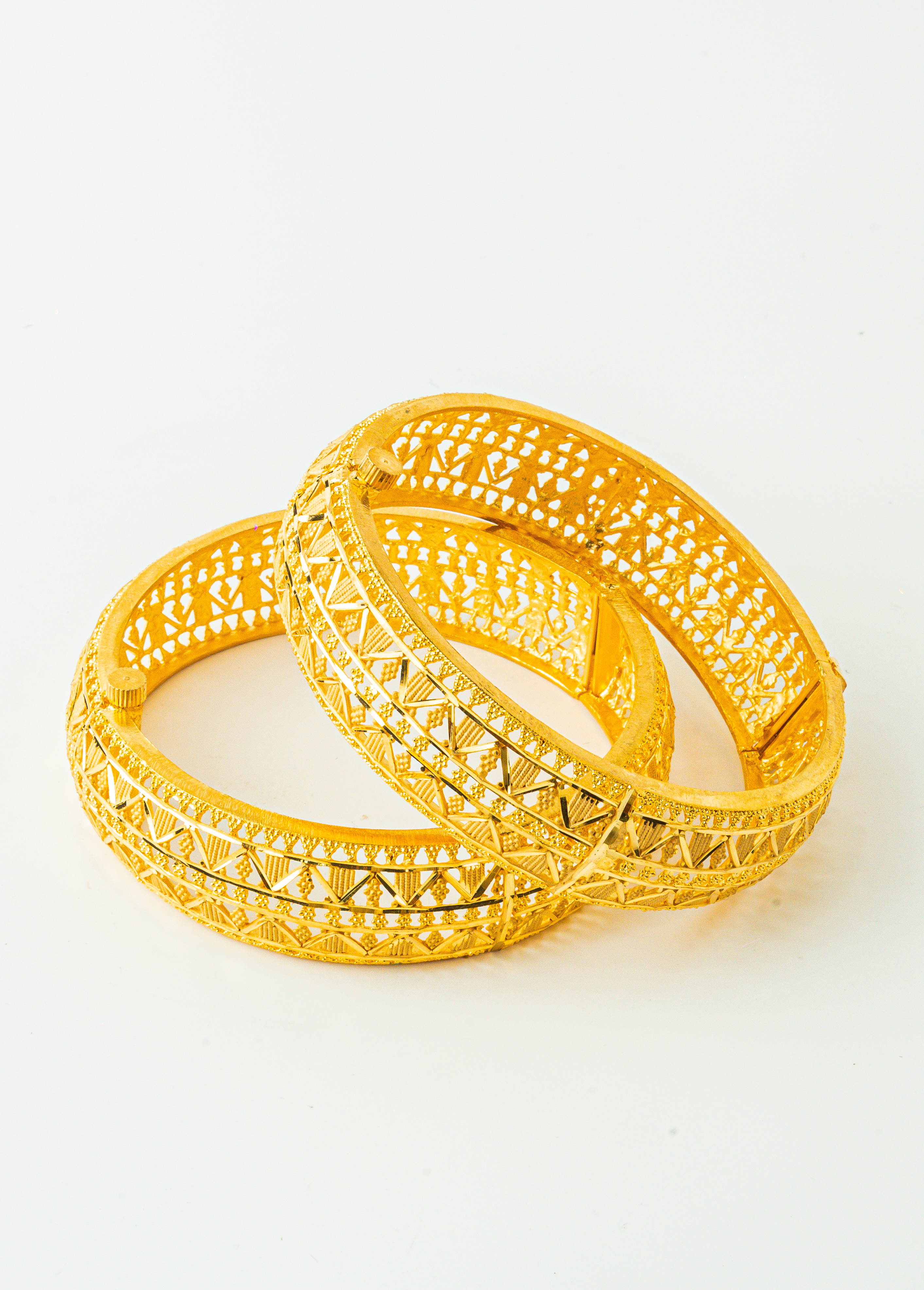 Classic Gold-Plated Screw Bangles