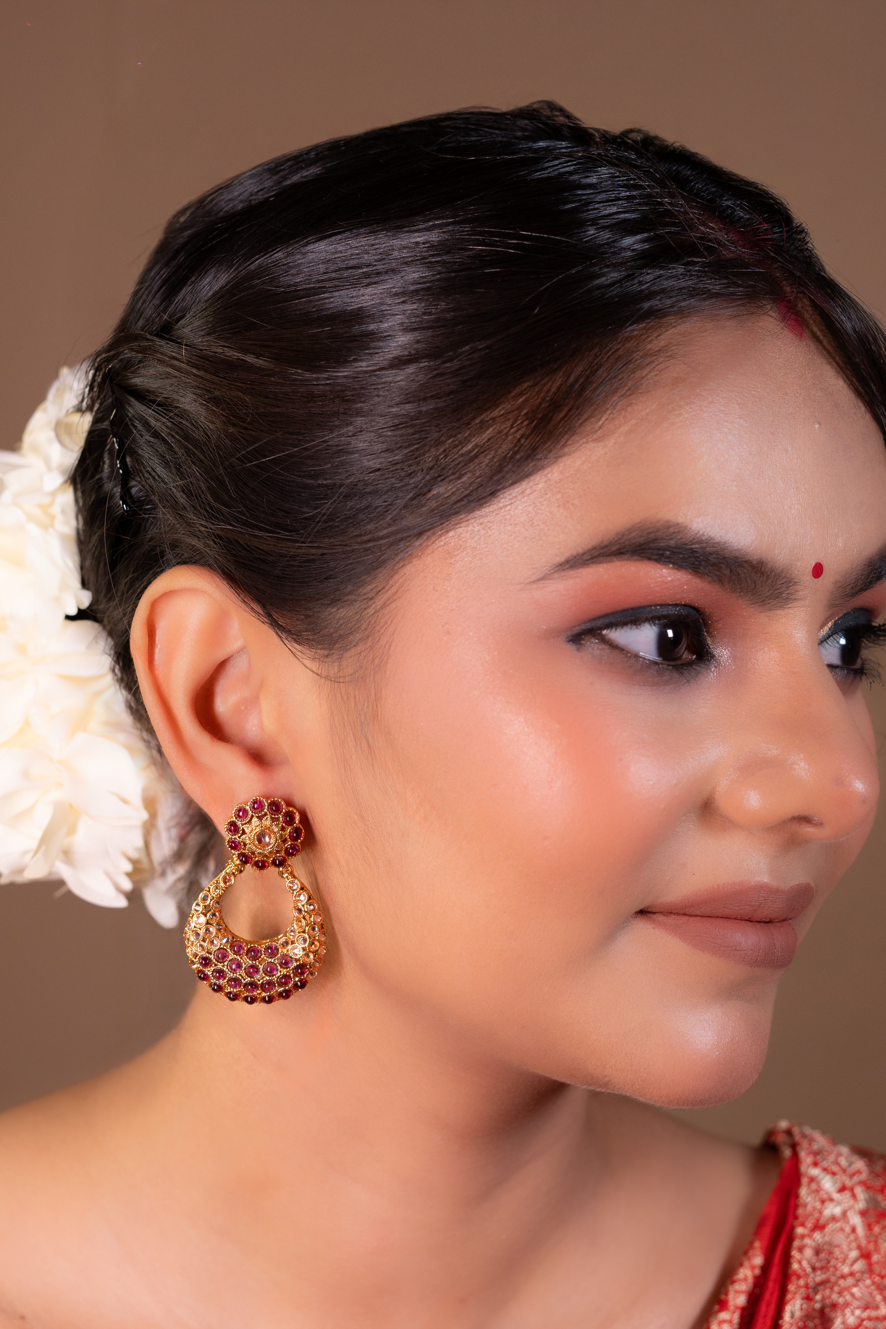 Crimson Glow Chand Baalis