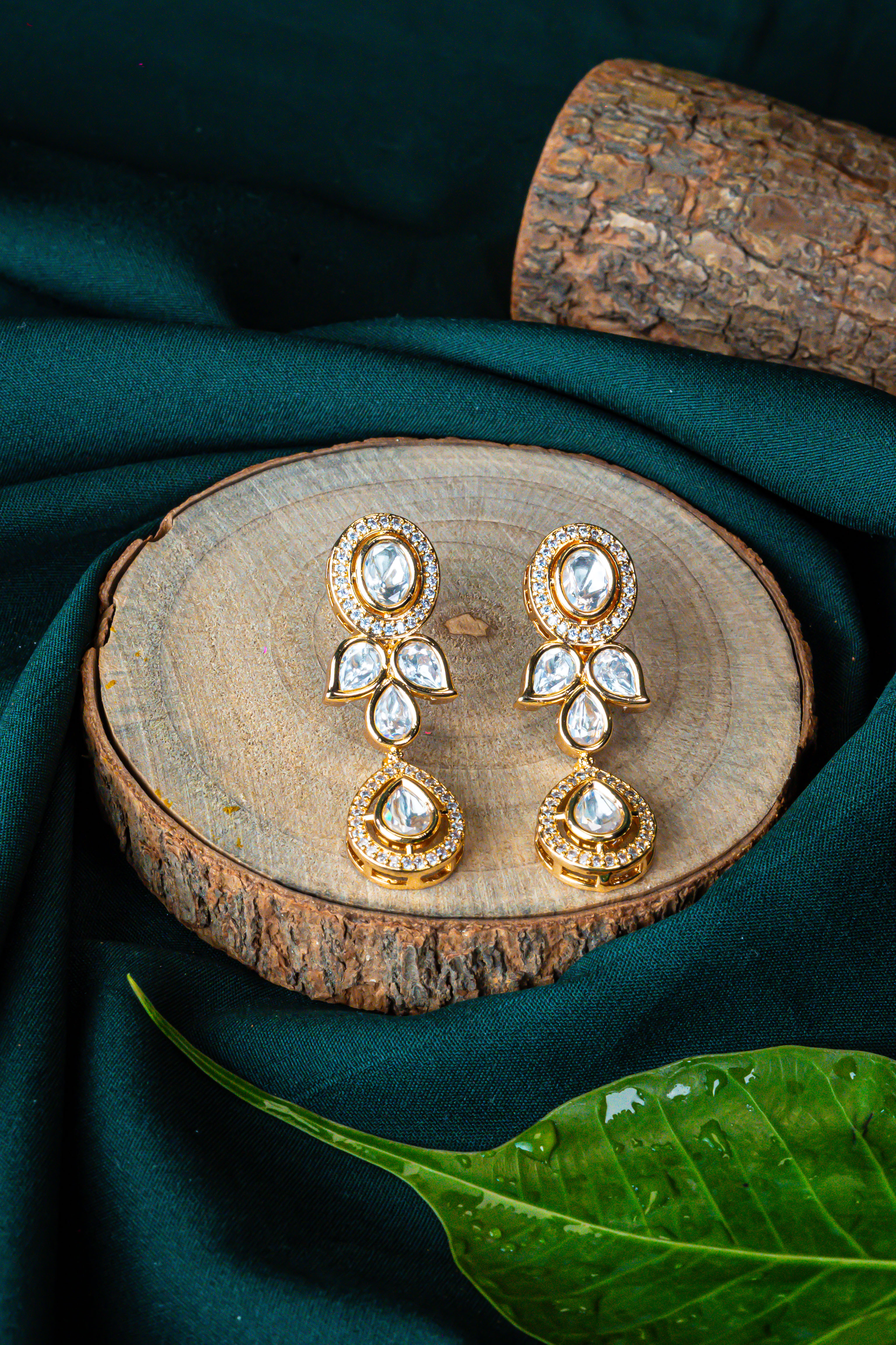 Regal Teardrop Kundan Elegance