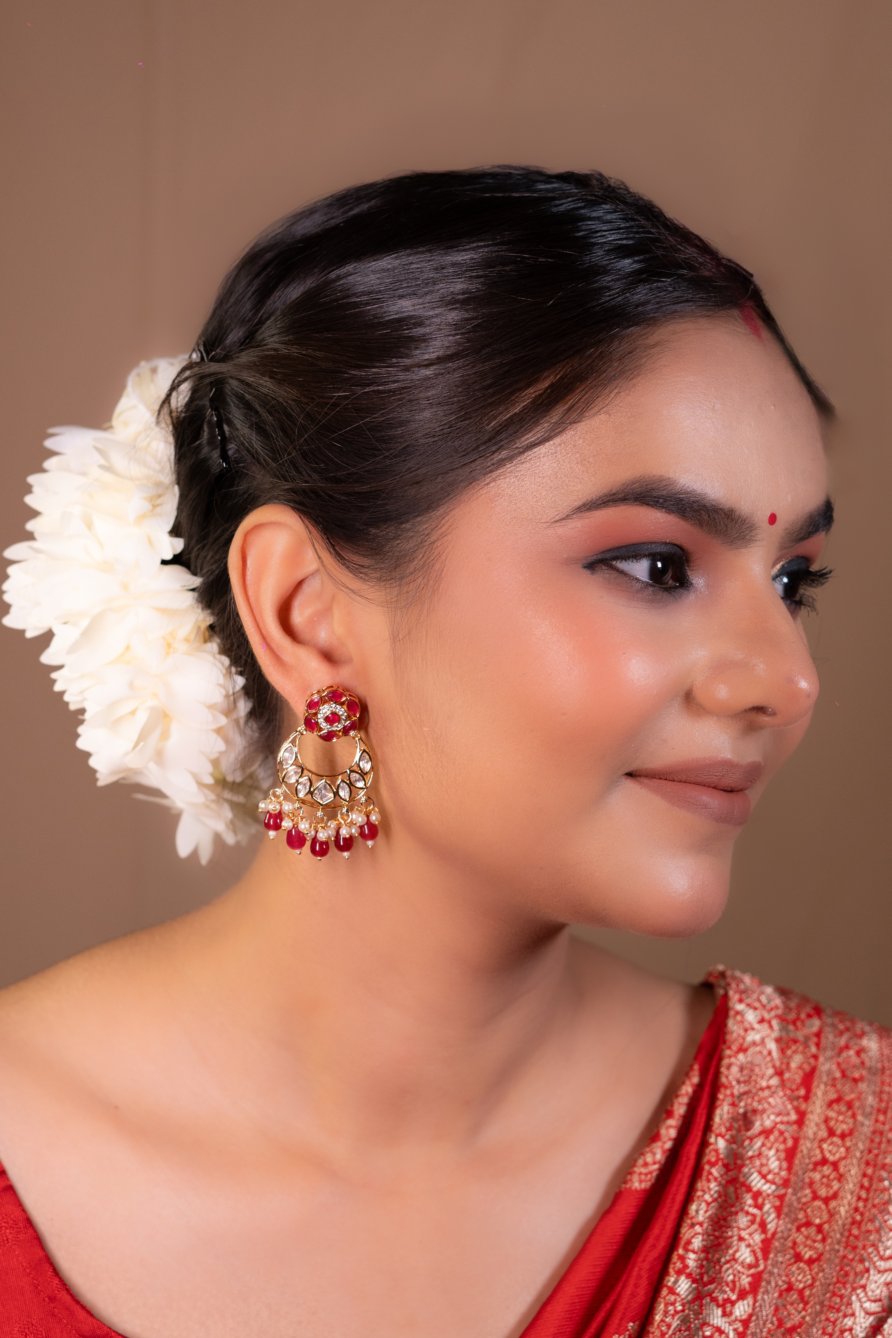 Scarlet Chand Kundan Baalis