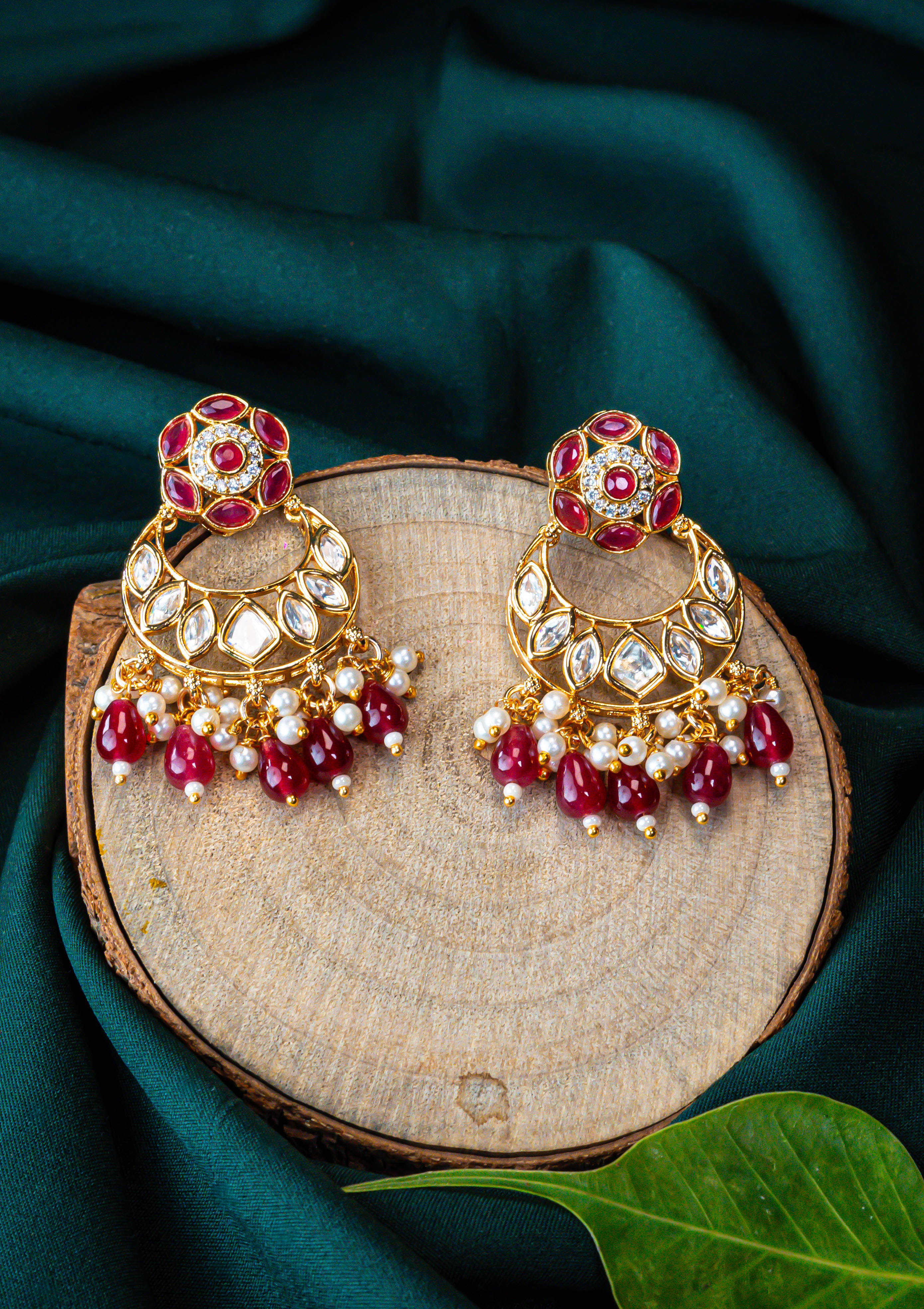 Scarlet Chand Kundan Baalis