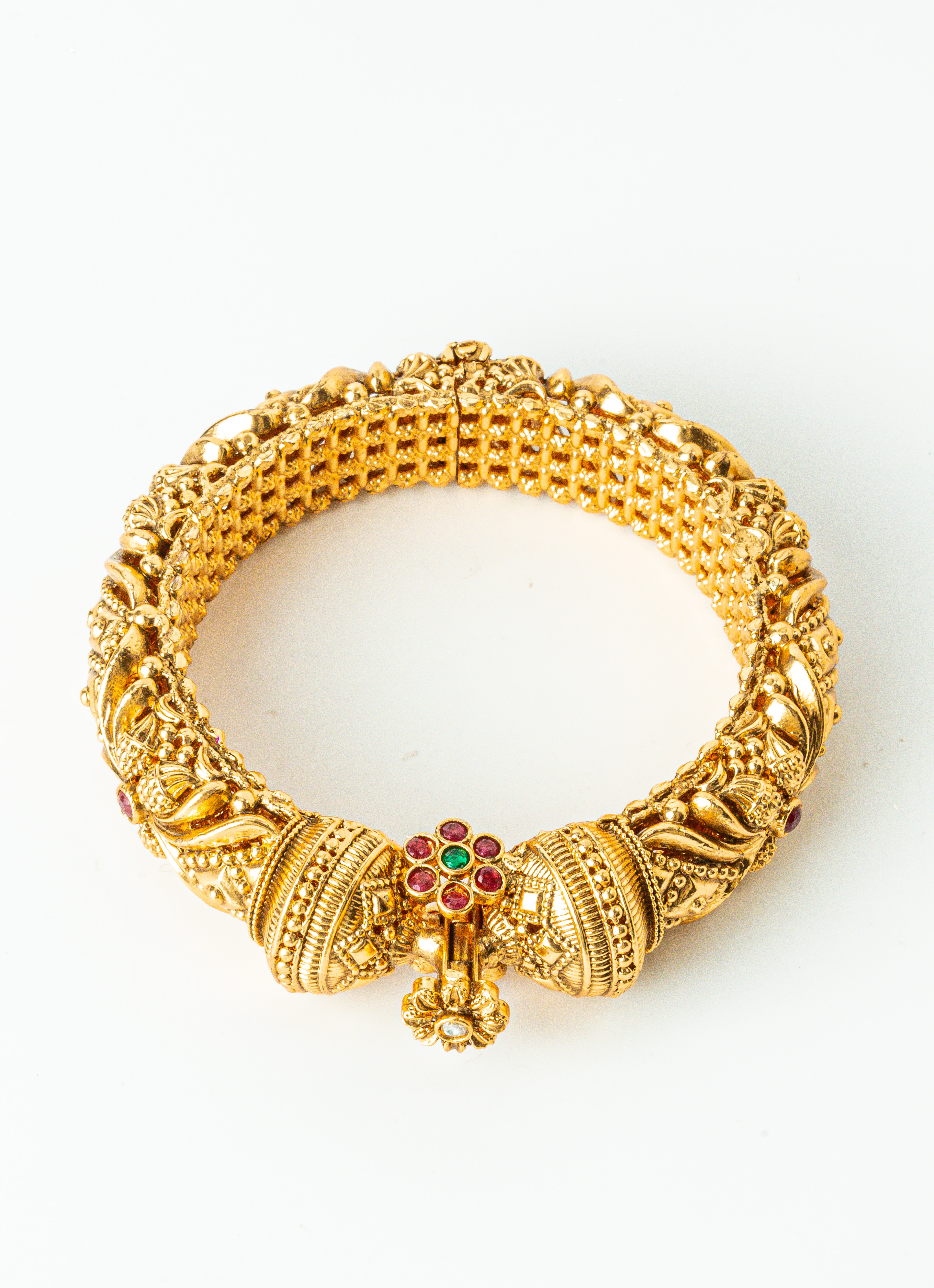 Classic Gold-Plated Kundan Bangles