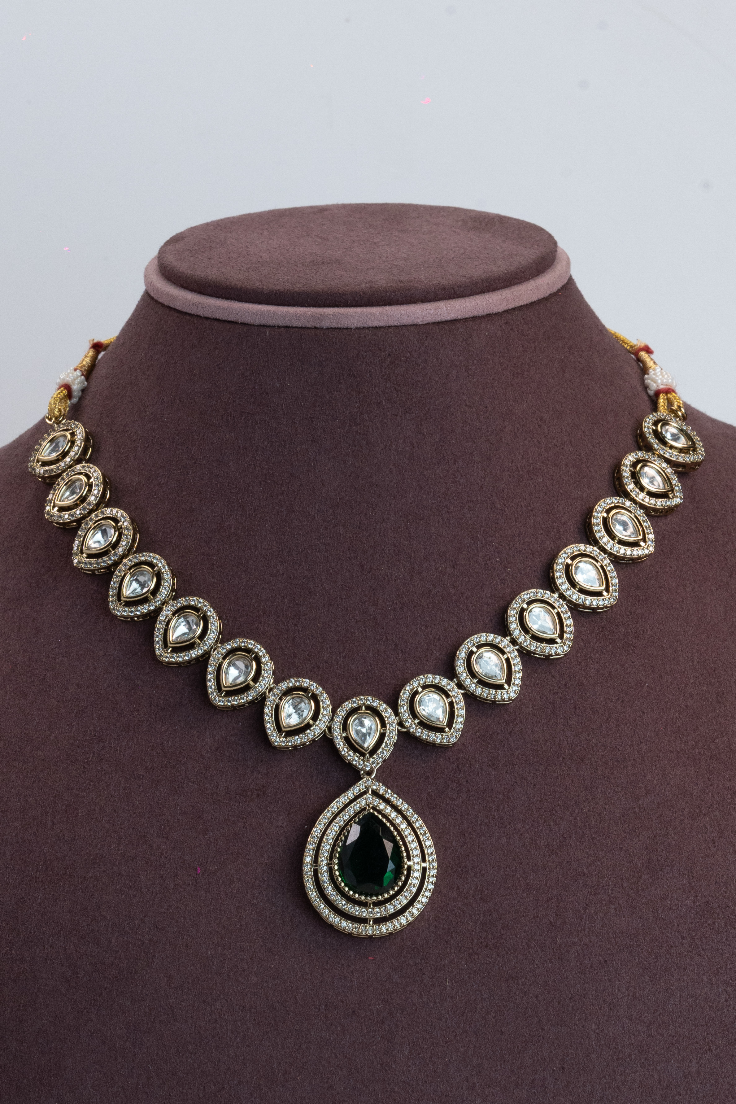 Antique Green Teardrop Kundan Necklace