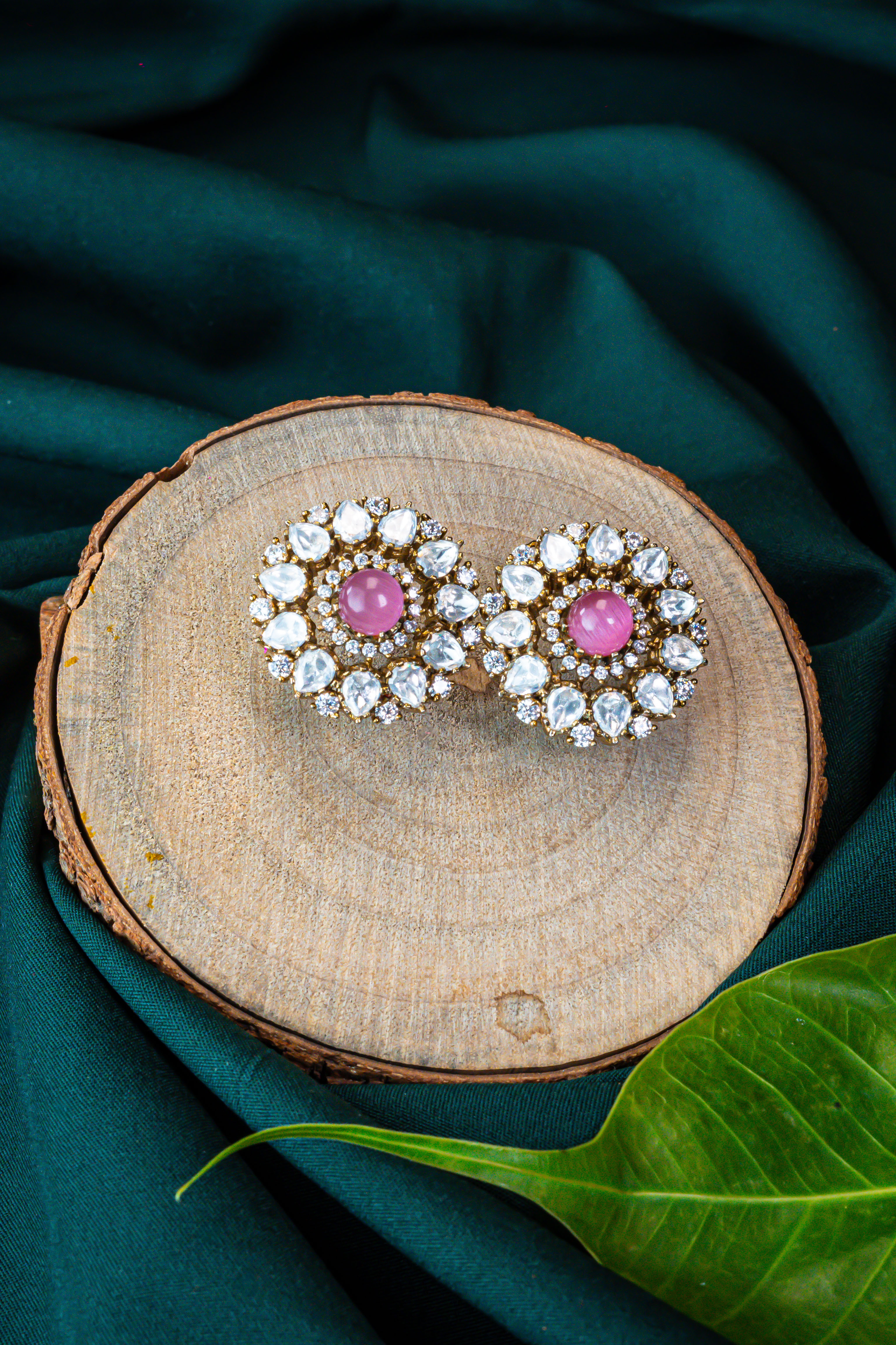 Antique pink Kundan Studs