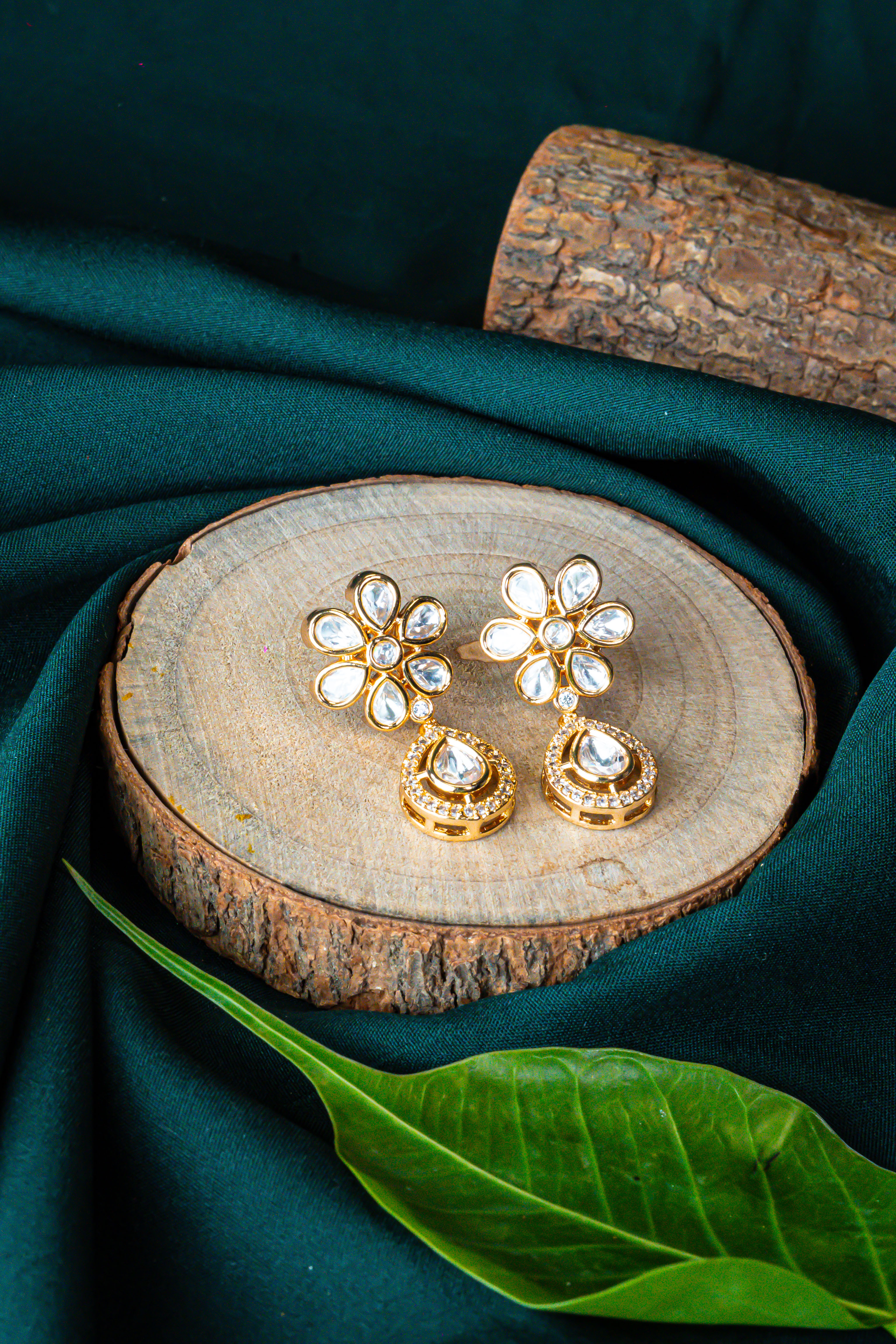 Classic Gold Teardrop Kundan