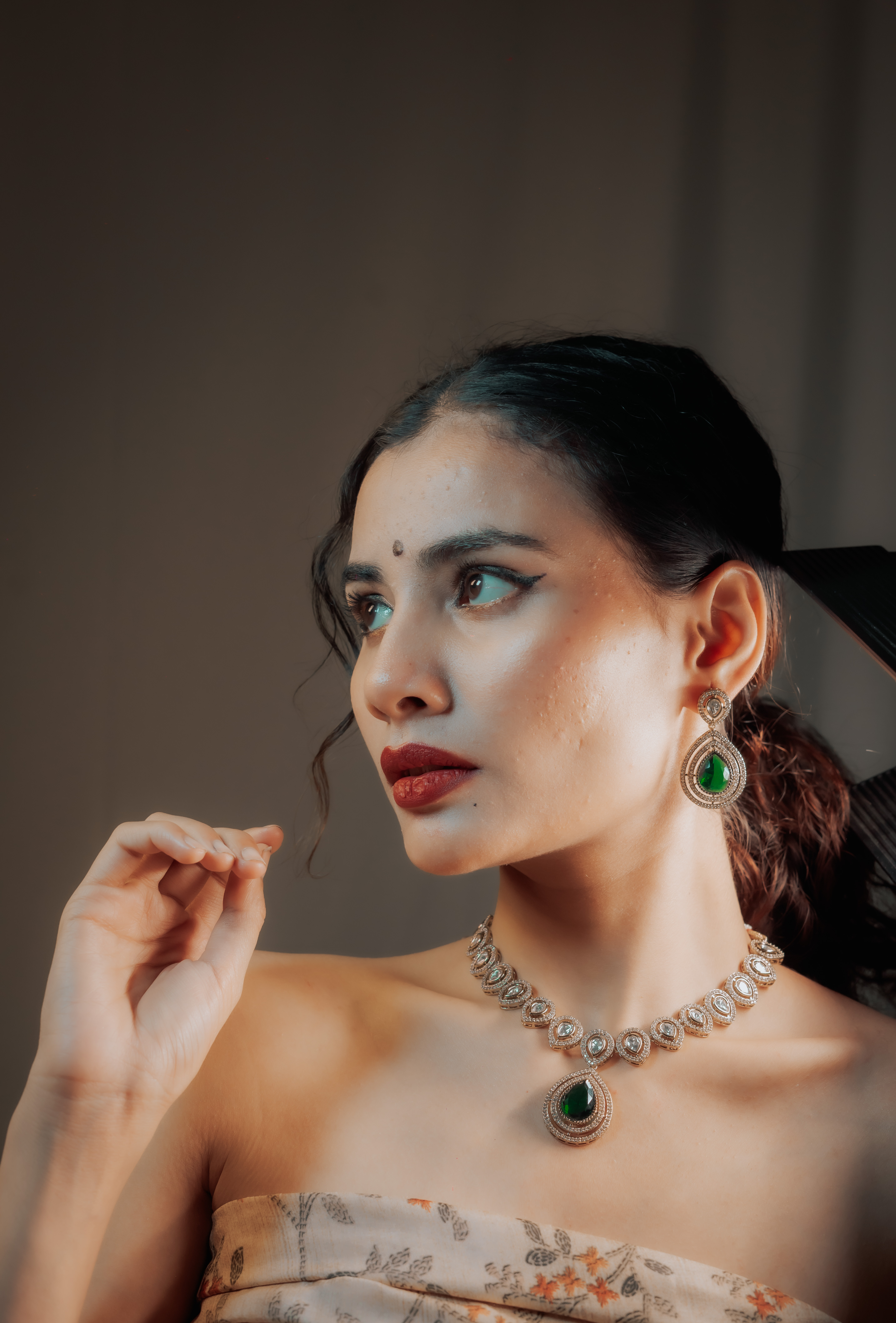 Antique Green Teardrop Kundan Necklace