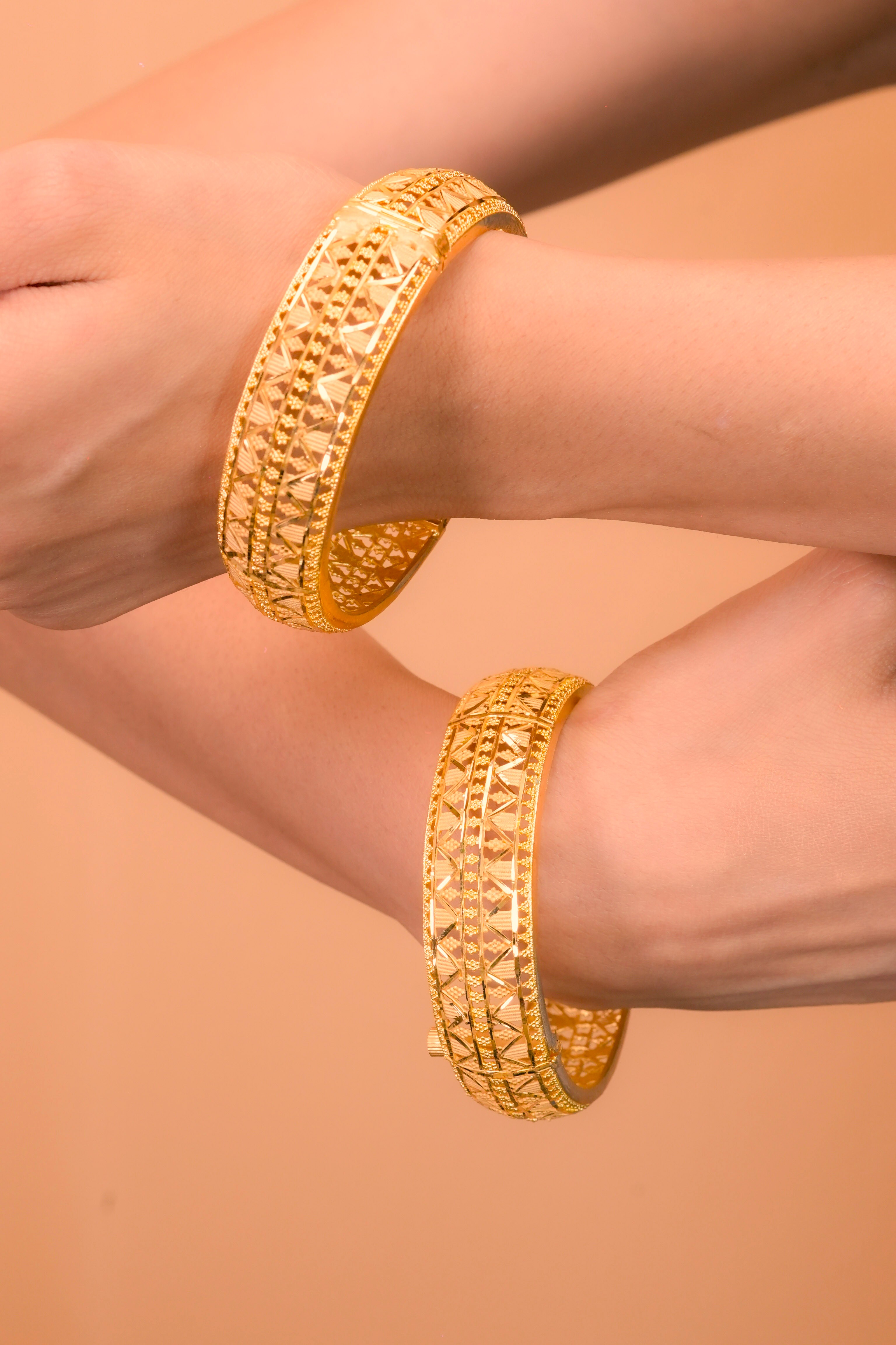 Classic Gold-Plated Screw Bangles
