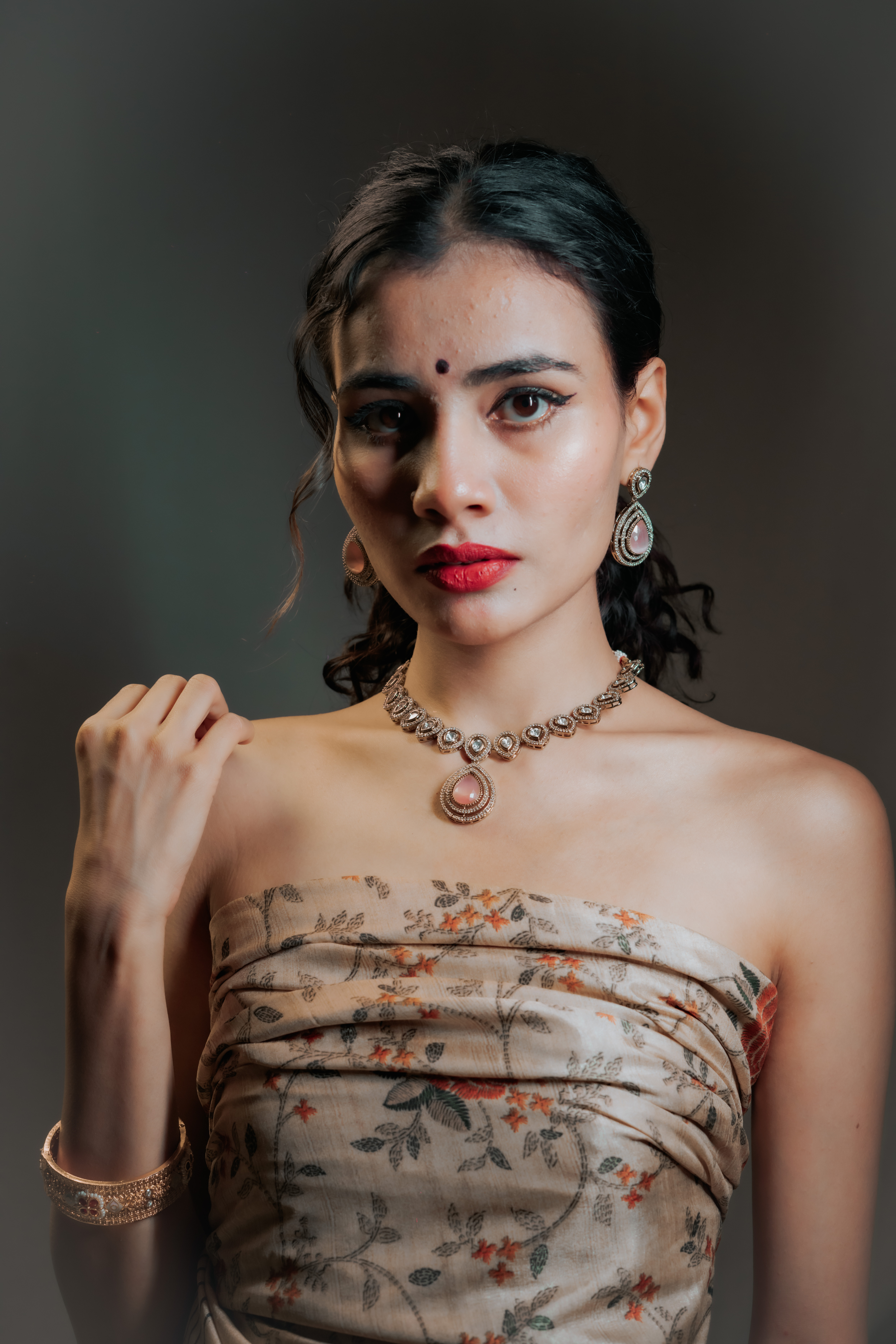 Antique Pink Teardrop Kundan Necklace