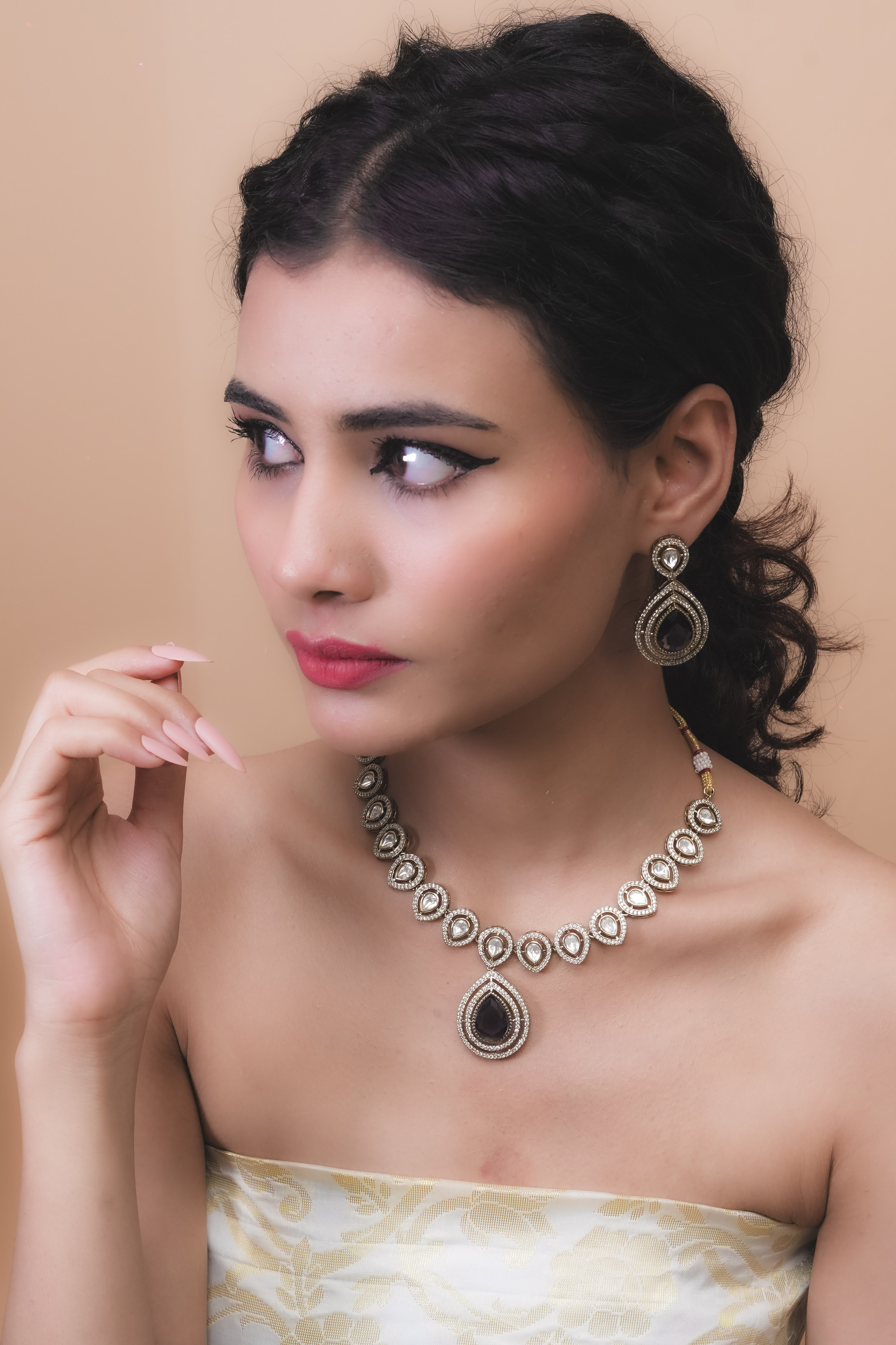 Antique Teardrop Blue Kundan Necklace