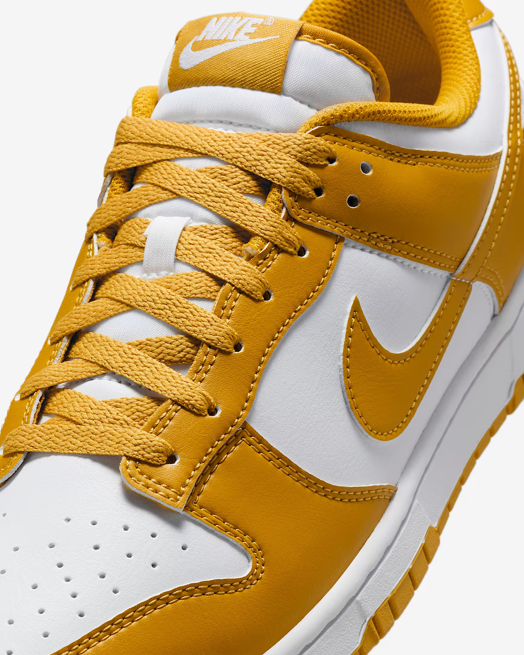 Nike Dunk Low Retro