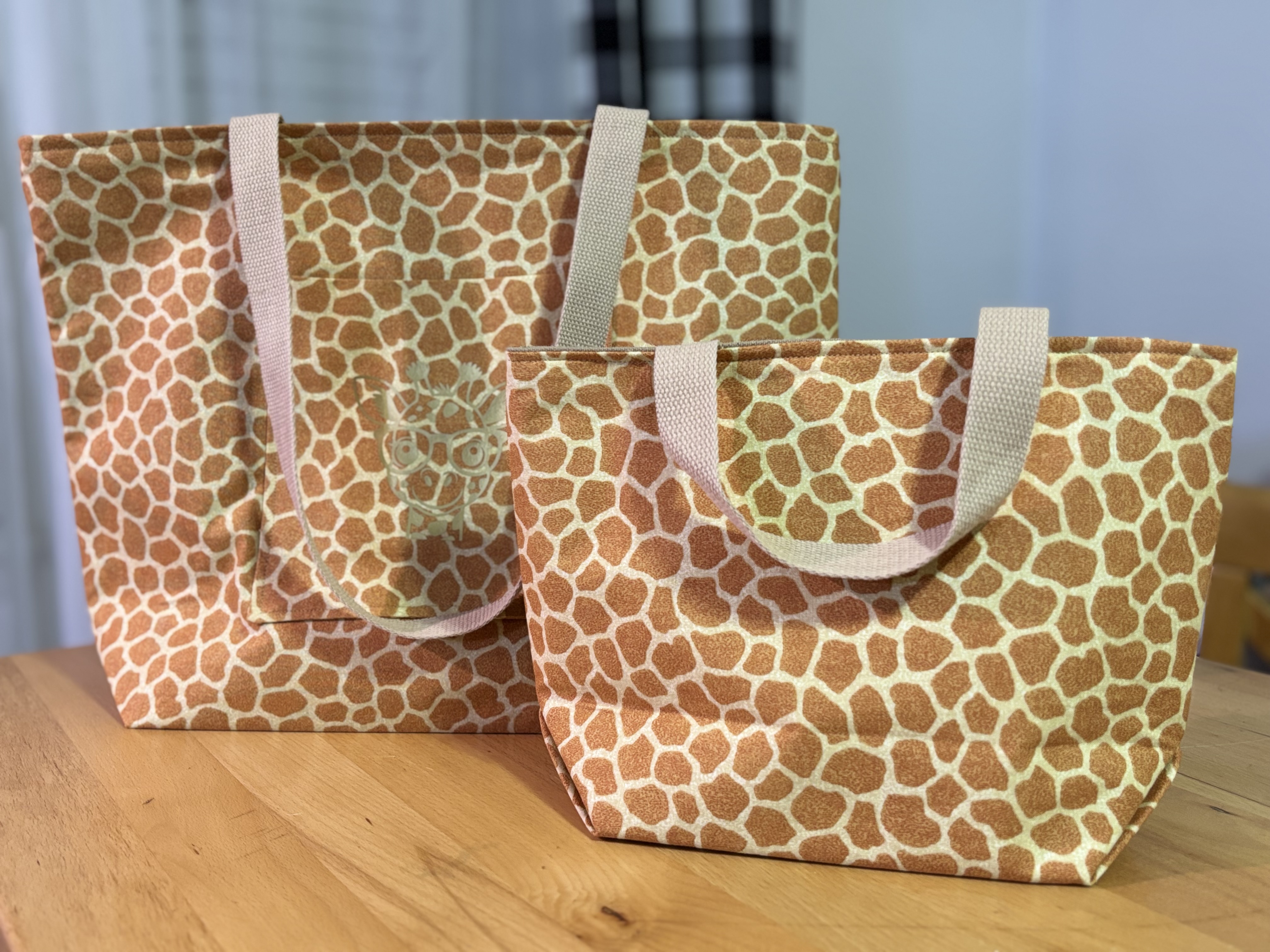 Giraffe Print Tote Bags