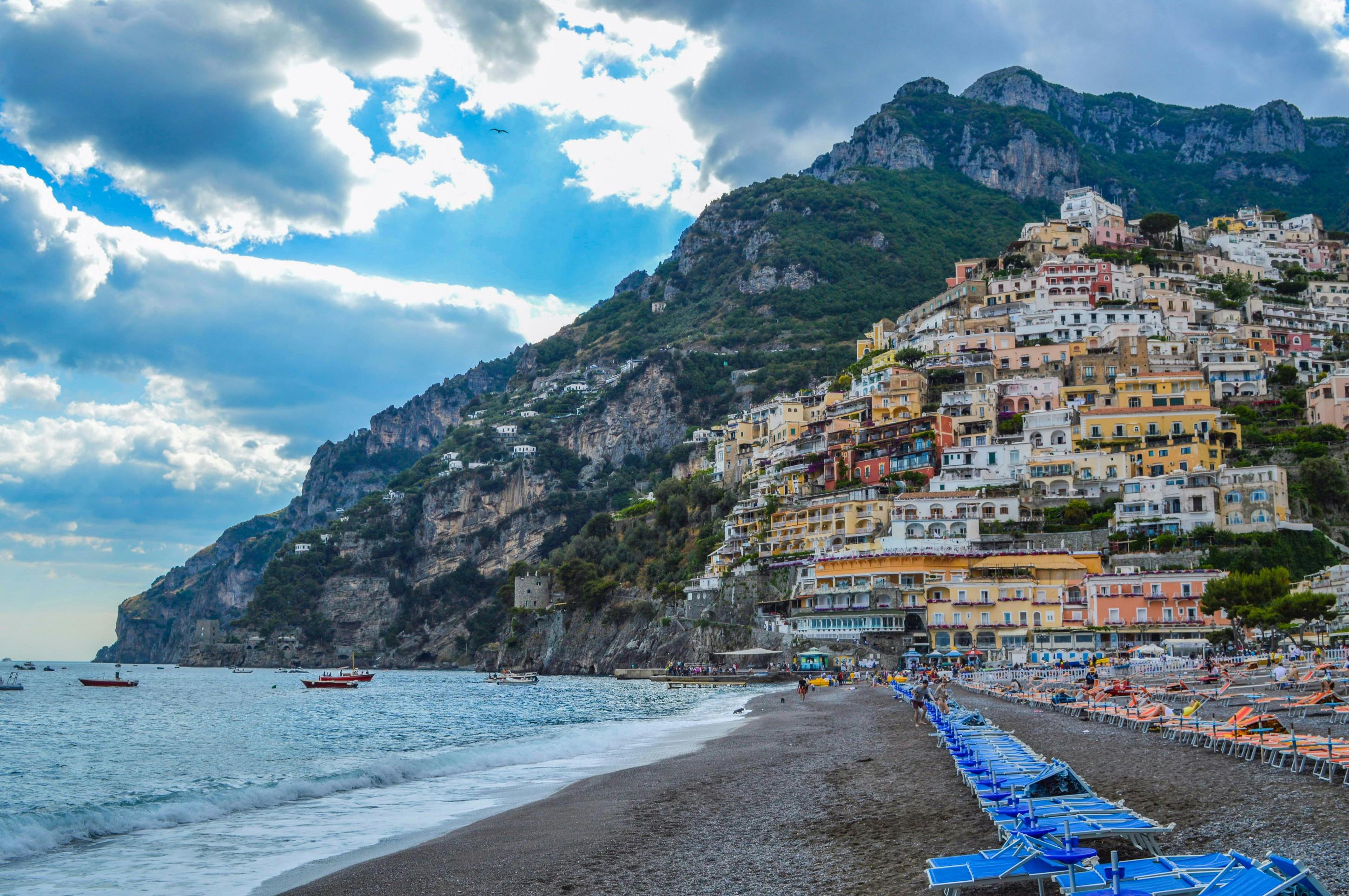 Autista parlante Cinese - NAPOLI O COSTIERA AMALFITANA - distanza massima 100km da hotel