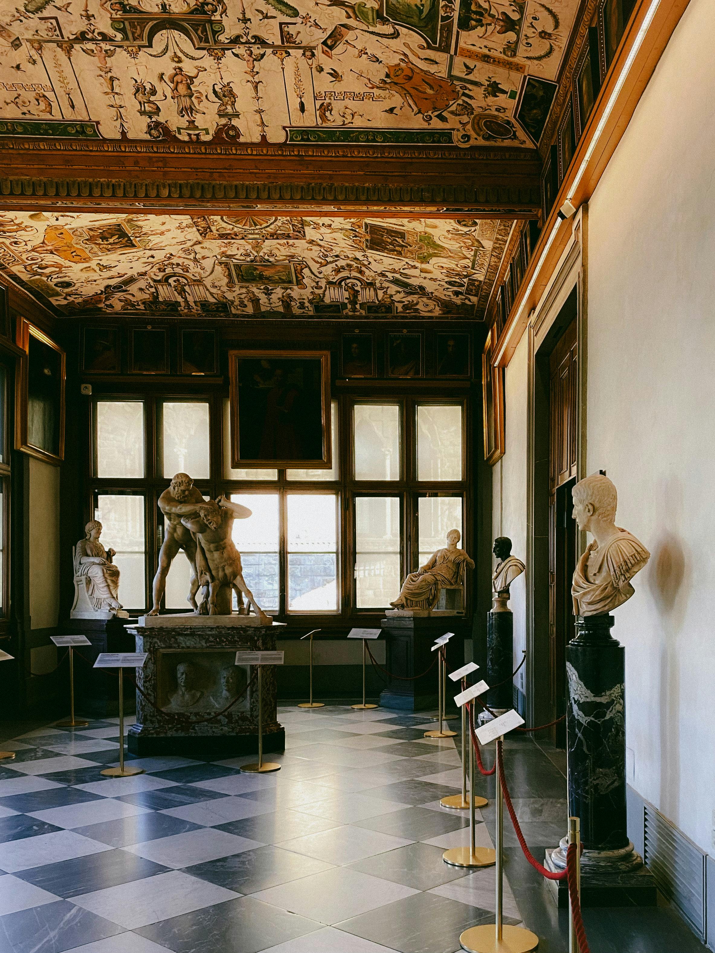 Visita con Guida Autorizzata CINESE agli Uffizi - BIGLIETTI INCLUSI