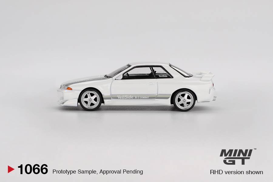 Mini GT NISSAN SKYLINE GT-R (R32)  VEILSIDE COMBAT C-I WHITE 2011