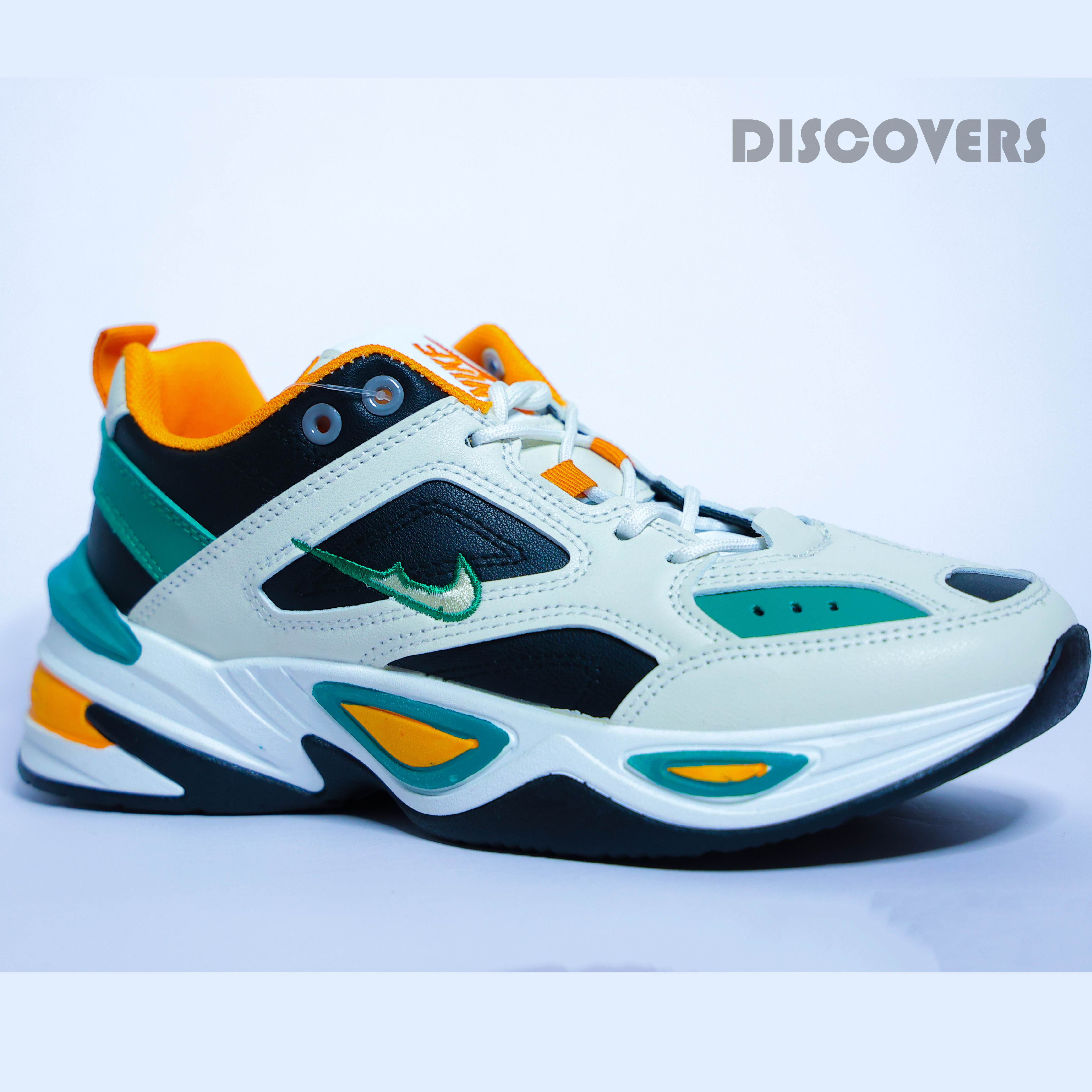 Fashionable Sports Sneakers