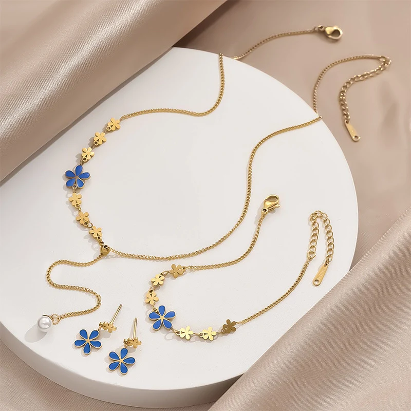COLLIER  JUDITH